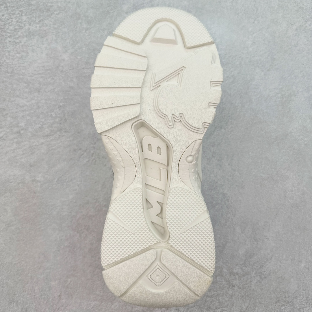 图片[9]-＃PB过验版 MLB Big Ball Chunky 复古印花老爹鞋系列低帮轻量增高厚底百搭休闲运动慢跑鞋 Korea韩国联名NY美国榄球纽约洋基队限定 目前可过轻松秒过各类鉴定 能操作的私聊 韩国代购专供 左脚内置NFC感应 区别市面贴纸假芯片 MLB专用菱形双针中底布 重点细节中底布带注胶孔 原厂NFC感应吊牌 支持鉴定 一个两位数 原盒原标 全套原楦原纸板原厂数据开发 中韩文保养标贴 绿色防霉片 平台代购专供 独家一比一RB+MD组合大底 高频后跟小人Logo精准对位立体饱满 正确网布加超迁鞋面 转印中底走线紧密 转印Logo工艺表层防刮不掉色 尺码：35 36 36.5 37.5 38 38.5 39 40 40.5 41 42 42.5 43 44 44.5 45-选品中心