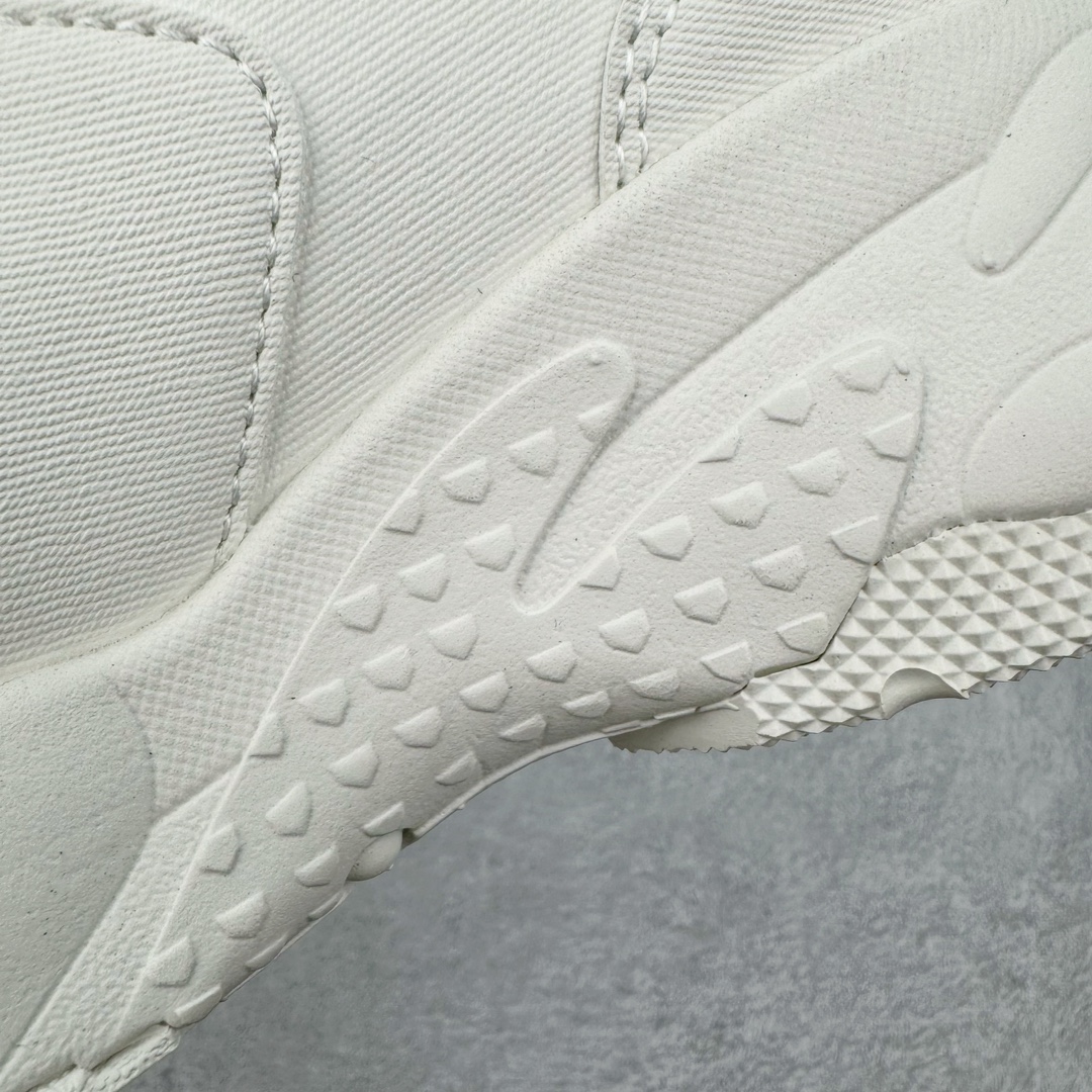 图片[12]-＃PB过验版 MLB Big Ball Chunky 复古印花老爹鞋系列低帮轻量增高厚底百搭休闲运动慢跑鞋 Korea韩国联名NY美国榄球纽约洋基队限定 目前可过轻松秒过各类鉴定 能操作的私聊 韩国代购专供 左脚内置NFC感应 区别市面贴纸假芯片 MLB专用菱形双针中底布 重点细节中底布带注胶孔 原厂NFC感应吊牌 支持鉴定 一个两位数 原盒原标 全套原楦原纸板原厂数据开发 中韩文保养标贴 绿色防霉片 平台代购专供 独家一比一RB+MD组合大底 高频后跟小人Logo精准对位立体饱满 正确网布加超迁鞋面 转印中底走线紧密 转印Logo工艺表层防刮不掉色 尺码：35 36 36.5 37.5 38 38.5 39 40 40.5 41 42 42.5 43 44 44.5 45-选品中心