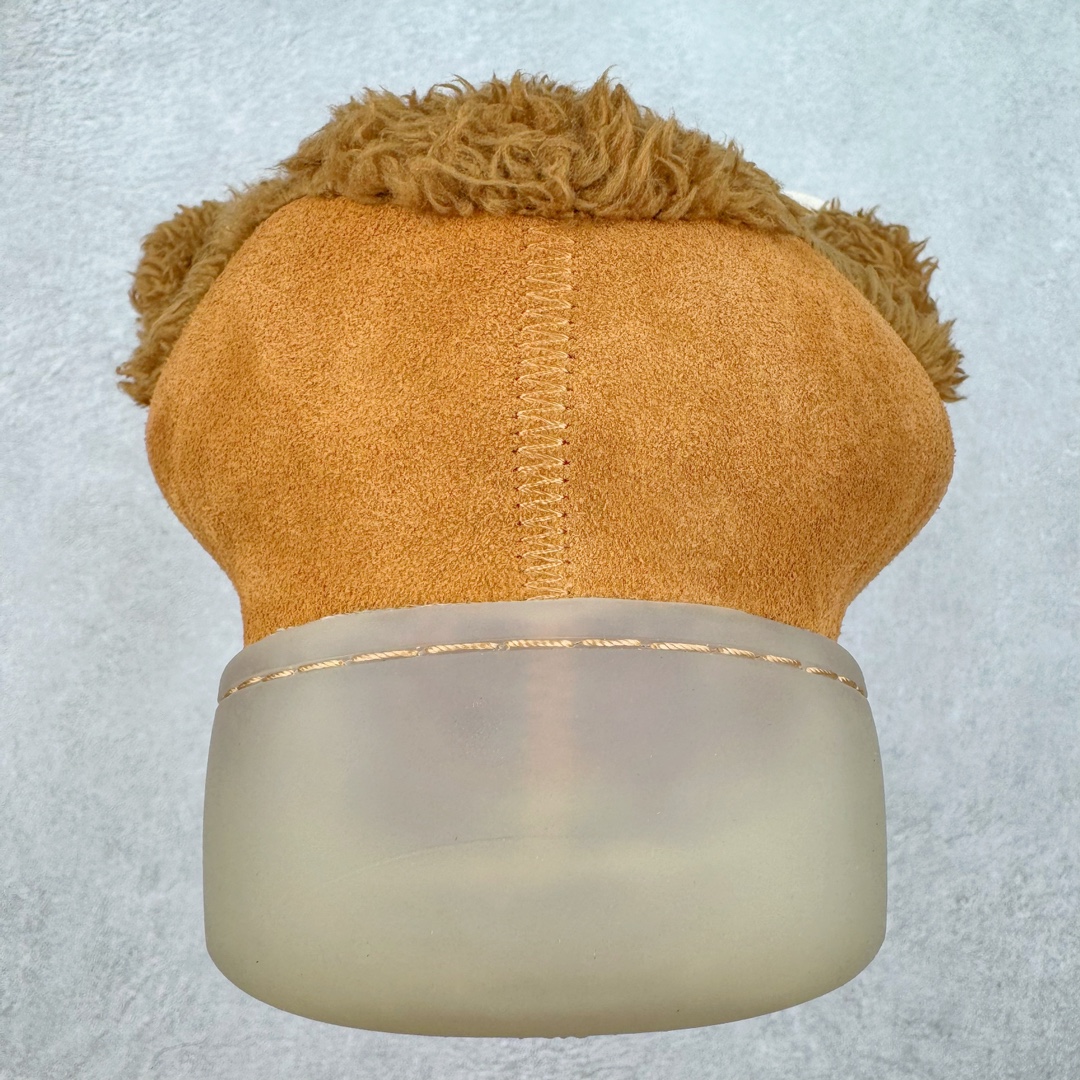 图片[8]-＃GD广顶 ERL 2024S复古潮流面包鞋 品牌起源于洛杉矶，是Eli Russell Linnetz的一个项目。其最初的灵感来自于 Eli Russell Linnetz 家乡的威尼斯海滩—那些冲浪人、板仔以及各种被阳光亲吻的怪人，Eli Russell Linnetz为此专门拍摄了一组型录，呈现出一种迷人的荒谬和多愁善感的90年代怀旧气息。继Kanye、Justin Bieber等潮咖率先上身之后，越来越多时尚博主、潮流懂哥也纷纷加入购买行列，高饱和度撞色的帽衫和羽绒夹克已经成为ERL的超级爆款。如同被酵母充分发酵烤制的蓬松面包般膨胀的滑板鞋，在趋势风水轮流转的潮鞋世界依旧强势挺进2024。由 Eli Russell Linnetz 创立的美国加州西海岸风格潮流品牌 ERL，在去年年初与 Dior Men 合力打造备受好评的 Dior B9S 面包滑板鞋后，终于在今年推出由品牌独立打造的原创鞋款 Vamp Skate 滑板鞋。鞋型依旧膨胀，而毛茸茸的内衬装饰让整体设计恣意又乖张。尺码：35 36 37 38 39 40 41 42 43 44 45-选品中心