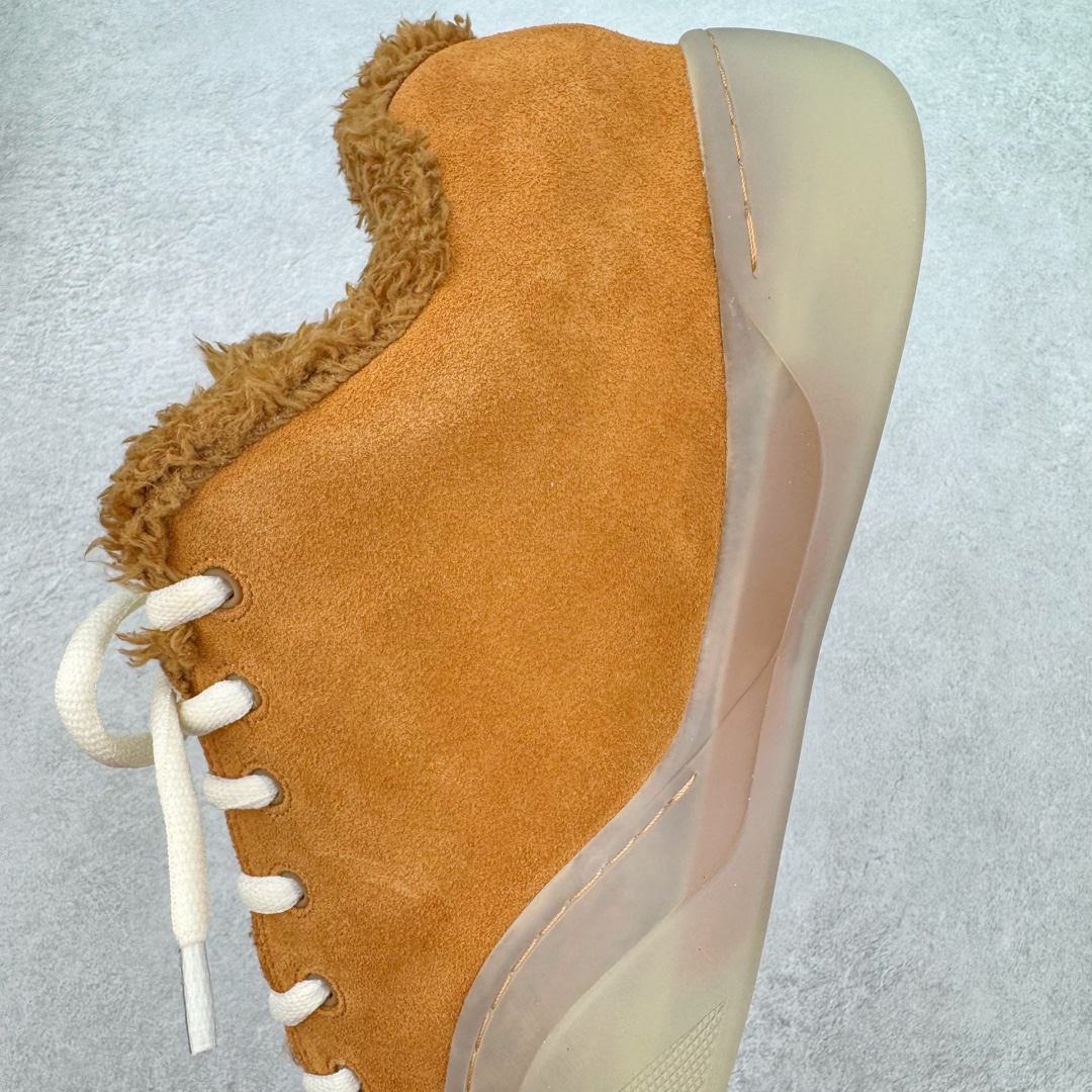 图片[7]-＃GD广顶 ERL 2024S复古潮流面包鞋 品牌起源于洛杉矶，是Eli Russell Linnetz的一个项目。其最初的灵感来自于 Eli Russell Linnetz 家乡的威尼斯海滩—那些冲浪人、板仔以及各种被阳光亲吻的怪人，Eli Russell Linnetz为此专门拍摄了一组型录，呈现出一种迷人的荒谬和多愁善感的90年代怀旧气息。继Kanye、Justin Bieber等潮咖率先上身之后，越来越多时尚博主、潮流懂哥也纷纷加入购买行列，高饱和度撞色的帽衫和羽绒夹克已经成为ERL的超级爆款。如同被酵母充分发酵烤制的蓬松面包般膨胀的滑板鞋，在趋势风水轮流转的潮鞋世界依旧强势挺进2024。由 Eli Russell Linnetz 创立的美国加州西海岸风格潮流品牌 ERL，在去年年初与 Dior Men 合力打造备受好评的 Dior B9S 面包滑板鞋后，终于在今年推出由品牌独立打造的原创鞋款 Vamp Skate 滑板鞋。鞋型依旧膨胀，而毛茸茸的内衬装饰让整体设计恣意又乖张。尺码：35 36 37 38 39 40 41 42 43 44 45-选品中心