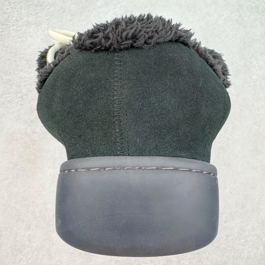 图片[8]-＃GD广顶 ERL 2024S复古潮流面包鞋 品牌起源于洛杉矶，是Eli Russell Linnetz的一个项目。其最初的灵感来自于 Eli Russell Linnetz 家乡的威尼斯海滩—那些冲浪人、板仔以及各种被阳光亲吻的怪人，Eli Russell Linnetz为此专门拍摄了一组型录，呈现出一种迷人的荒谬和多愁善感的90年代怀旧气息。继Kanye、Justin Bieber等潮咖率先上身之后，越来越多时尚博主、潮流懂哥也纷纷加入购买行列，高饱和度撞色的帽衫和羽绒夹克已经成为ERL的超级爆款。如同被酵母充分发酵烤制的蓬松面包般膨胀的滑板鞋，在趋势风水轮流转的潮鞋世界依旧强势挺进2024。由 Eli Russell Linnetz 创立的美国加州西海岸风格潮流品牌 ERL，在去年年初与 Dior Men 合力打造备受好评的 Dior B9S 面包滑板鞋后，终于在今年推出由品牌独立打造的原创鞋款 Vamp Skate 滑板鞋。鞋型依旧膨胀，而毛茸茸的内衬装饰让整体设计恣意又乖张。尺码：35 36 37 38 39 40 41 42 43 44 45-选品中心