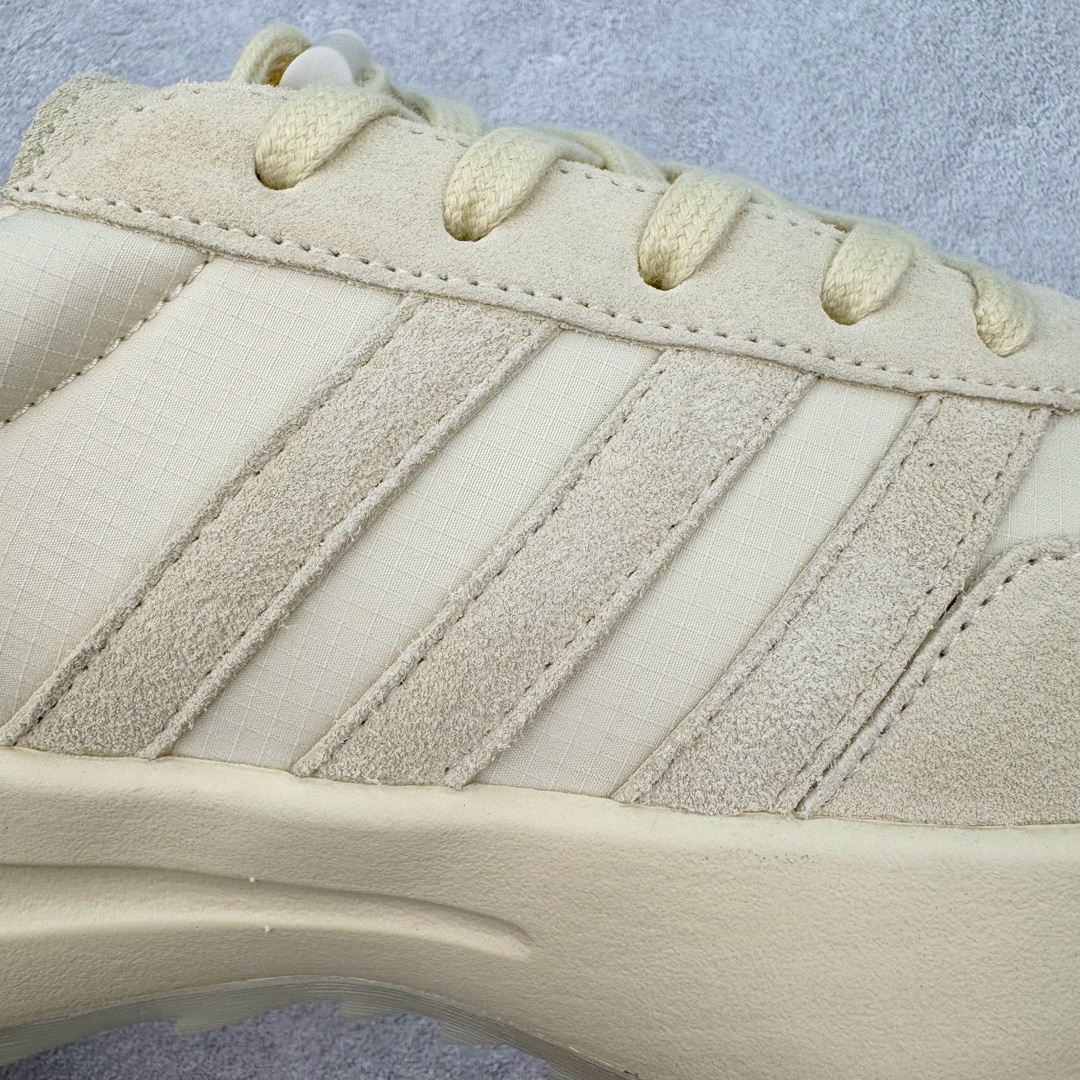 图片[17]-＃LJ渠道版特价 Fear Of God x AD Athletics Runner Los Angeles 运动跑系列低帮增高系带百搭休闲运动慢跑鞋鞋 FOG联名 米白 IH2275 年度大戏 匠心打造 开发时长超过半年 目前可过各类鉴定或无法鉴定 裸鞋随便操作 独家私模百万磨具冲刀加持 广硕原厂全套原纸板楦头开发 原厂特供皮料加持 确保原汁原味 低调的一体式配色与高级材质承袭 FOG 一贯风格 鞋带处的锁定扣增加了穿脱便捷性 同时与后跟处的 Fear of God 铭牌一起增加了细节精致感 整体鞋靴造型似乎让人想起了兄弟品牌 Yeezy 的 RNR 系列鞋款 看来「老棉鞋」将在今年秋冬掀起一波全新攻势 尺码对应库存明细‼️-选品中心