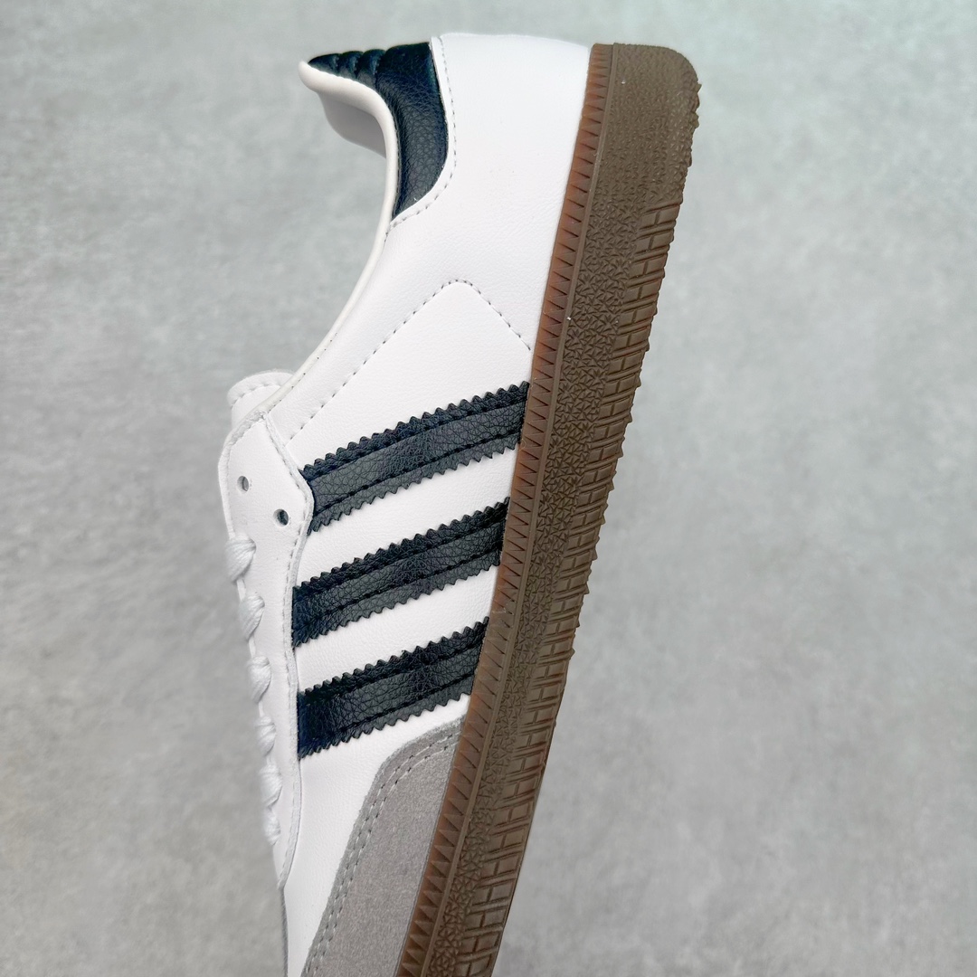 图片[7]-＃特价福利 AD Original Samba OG/Gazelle Indoor Trainers 复古经典轻便板鞋 口碑大厂出品 品控大底版型不断改良更新 全套原纸板楦头开发 确保原汁原味 完美呈现桑巴版型 一比一鞋头弧度高度鞋身弧度 此版本只针对中端市场 皮料材质有所更替 其他数据细节工艺流程均保持一致 绝不口嗨 细节品控鞋型随意对比 正确烫金高频细节 原装纳米超迁皮料 独家私模橡胶大底 原盒原配 这款桑巴鞋展示了高质量的工艺 带有装饰的超锁缝制和无缝的手感 柔软、柔软的皮革造型和标志性的3条纹完成了精致的外观 正规合身鞋带 鞋面上有绒面鞋垫 橡胶鞋底 享受正畸套筒软感 自50年代首次亮相以来就一直在赢得粉丝的青睐 尺码：36 36.5 37.5 38 38.5 39 40 40.5 41 42 42.5 43 44 44.5 45-选品中心