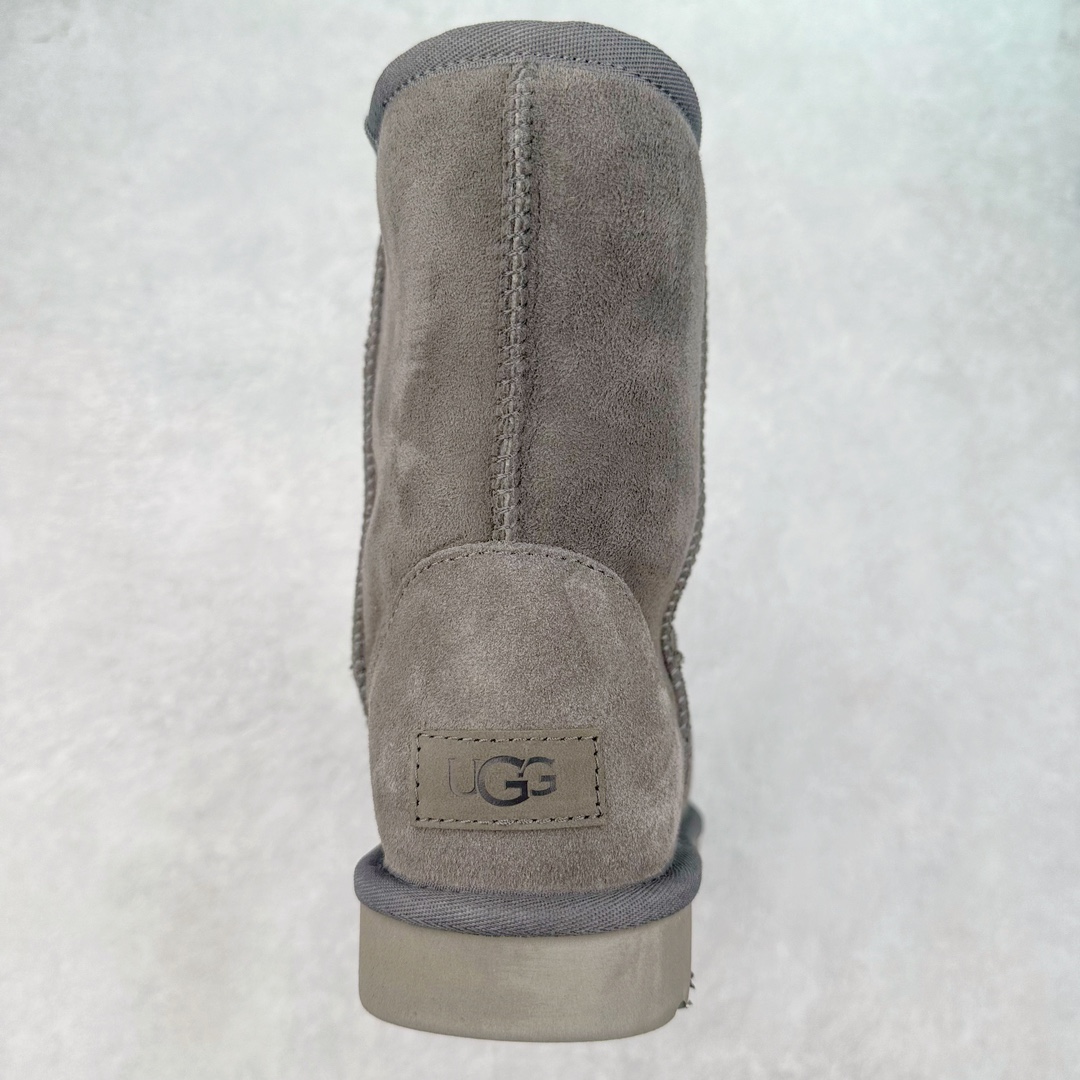 图片[8]-＃GD UGG 6223经典秋冬羊皮毛一体雪地靴 隆丰A级澳洲进口羊皮毛一体 完全遵循ZP工艺流程 代工厂原厂版师 秉承无原鞋不开发选择 注重每一处细节 市面最正版型 TREADLITE\\\”轻翼\\\”科技外底 轻便/耐用/柔韧/桩型【售后郑重承诺】一个月内若出现重大脱胶/断底等质量问题 直接为您换新 翻毛皮鞋面 细腻亲肤再生聚酯纤维滚边 舒适易打理 保暖性佳 UGG plush™ 里衬和内底 茸软亲肤 舒适暖足 经典鞋型搭配轻盈厚底 稳稳拿捏秋冬出街时髦造型 Treadlite by UGG 轻翼大底 轻盈缓震 为双足减负 舒适轻便 助你轻松畅玩整天 尺码：35 36 37 38 39 40-选品中心