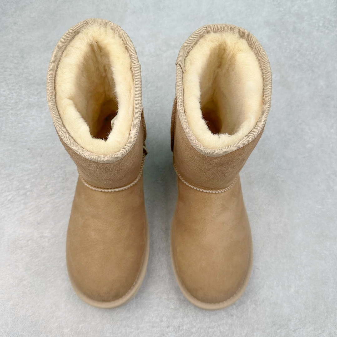 图片[2]-＃GD UGG 6223经典秋冬羊皮毛一体雪地靴 隆丰A级澳洲进口羊皮毛一体 完全遵循ZP工艺流程 代工厂原厂版师 秉承无原鞋不开发选择 注重每一处细节 市面最正版型 TREADLITE\\\”轻翼\\\”科技外底 轻便/耐用/柔韧/桩型【售后郑重承诺】一个月内若出现重大脱胶/断底等质量问题 直接为您换新 翻毛皮鞋面 细腻亲肤再生聚酯纤维滚边 舒适易打理 保暖性佳 UGG plush™ 里衬和内底 茸软亲肤 舒适暖足 经典鞋型搭配轻盈厚底 稳稳拿捏秋冬出街时髦造型 Treadlite by UGG 轻翼大底 轻盈缓震 为双足减负 舒适轻便 助你轻松畅玩整天 尺码：35 36 37 38 39 40-选品中心