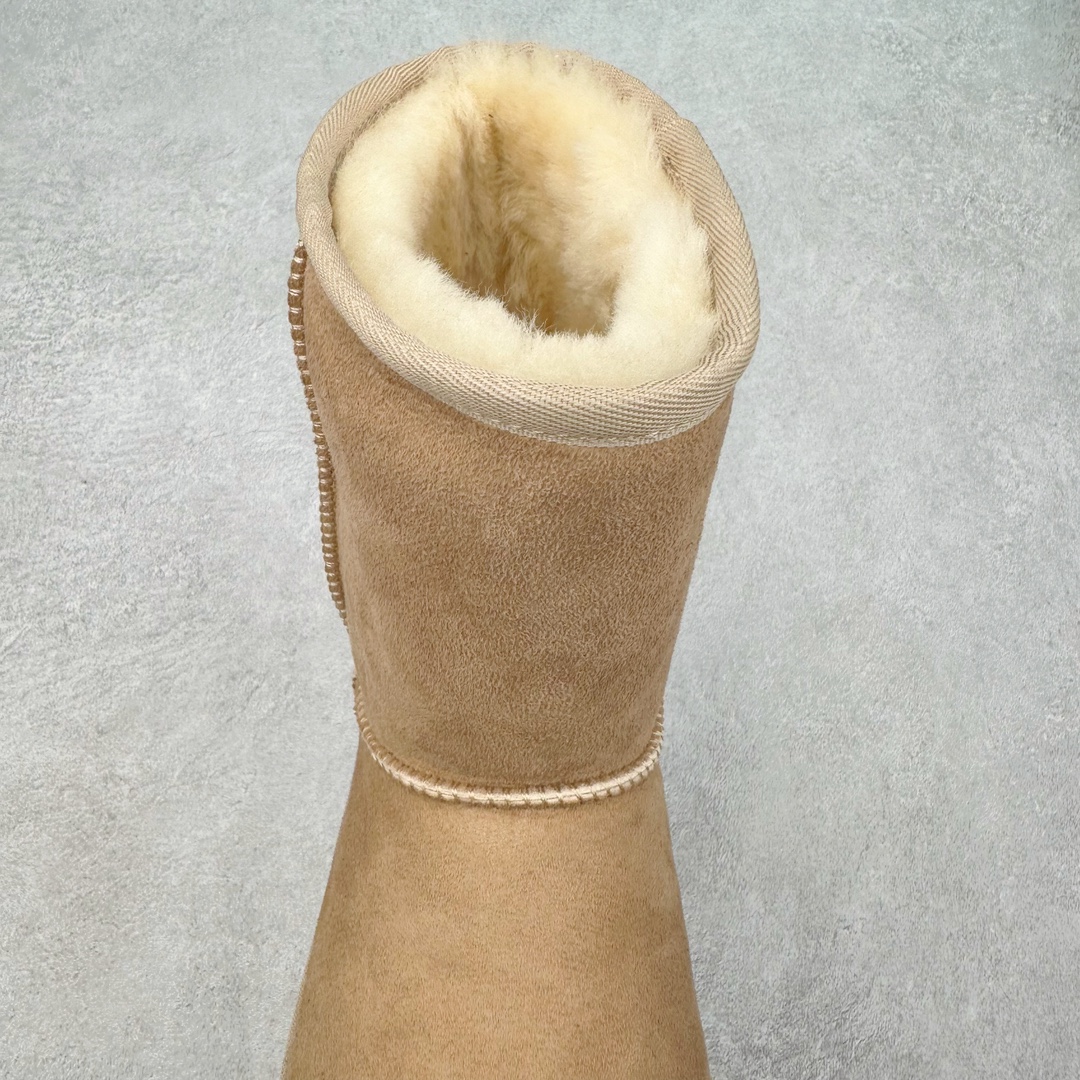 图片[5]-＃GD UGG 6223经典秋冬羊皮毛一体雪地靴 隆丰A级澳洲进口羊皮毛一体 完全遵循ZP工艺流程 代工厂原厂版师 秉承无原鞋不开发选择 注重每一处细节 市面最正版型 TREADLITE\\\”轻翼\\\”科技外底 轻便/耐用/柔韧/桩型【售后郑重承诺】一个月内若出现重大脱胶/断底等质量问题 直接为您换新 翻毛皮鞋面 细腻亲肤再生聚酯纤维滚边 舒适易打理 保暖性佳 UGG plush™ 里衬和内底 茸软亲肤 舒适暖足 经典鞋型搭配轻盈厚底 稳稳拿捏秋冬出街时髦造型 Treadlite by UGG 轻翼大底 轻盈缓震 为双足减负 舒适轻便 助你轻松畅玩整天 尺码：35 36 37 38 39 40-选品中心