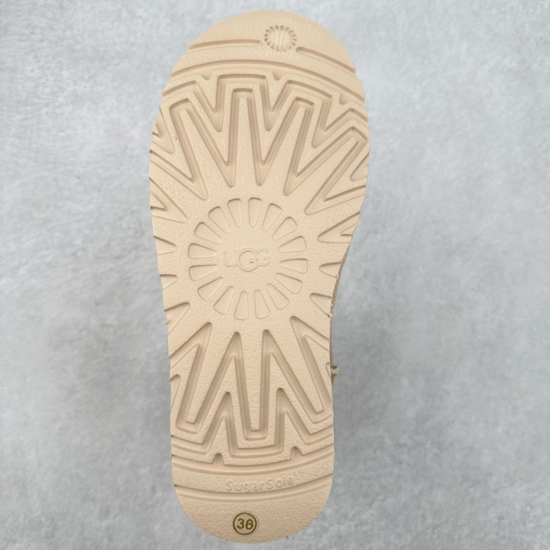 图片[9]-＃GD UGG 6223经典秋冬羊皮毛一体雪地靴 隆丰A级澳洲进口羊皮毛一体 完全遵循ZP工艺流程 代工厂原厂版师 秉承无原鞋不开发选择 注重每一处细节 市面最正版型 TREADLITE\\\”轻翼\\\”科技外底 轻便/耐用/柔韧/桩型【售后郑重承诺】一个月内若出现重大脱胶/断底等质量问题 直接为您换新 翻毛皮鞋面 细腻亲肤再生聚酯纤维滚边 舒适易打理 保暖性佳 UGG plush™ 里衬和内底 茸软亲肤 舒适暖足 经典鞋型搭配轻盈厚底 稳稳拿捏秋冬出街时髦造型 Treadlite by UGG 轻翼大底 轻盈缓震 为双足减负 舒适轻便 助你轻松畅玩整天 尺码：35 36 37 38 39 40-选品中心