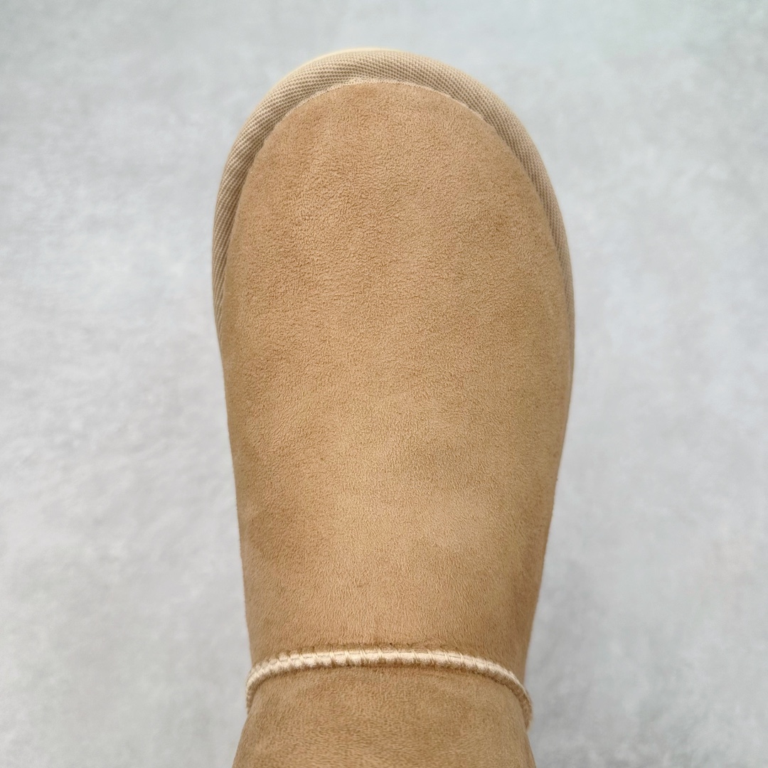 图片[4]-＃GD UGG 6223经典秋冬羊皮毛一体雪地靴 隆丰A级澳洲进口羊皮毛一体 完全遵循ZP工艺流程 代工厂原厂版师 秉承无原鞋不开发选择 注重每一处细节 市面最正版型 TREADLITE\\\”轻翼\\\”科技外底 轻便/耐用/柔韧/桩型【售后郑重承诺】一个月内若出现重大脱胶/断底等质量问题 直接为您换新 翻毛皮鞋面 细腻亲肤再生聚酯纤维滚边 舒适易打理 保暖性佳 UGG plush™ 里衬和内底 茸软亲肤 舒适暖足 经典鞋型搭配轻盈厚底 稳稳拿捏秋冬出街时髦造型 Treadlite by UGG 轻翼大底 轻盈缓震 为双足减负 舒适轻便 助你轻松畅玩整天 尺码：35 36 37 38 39 40-选品中心