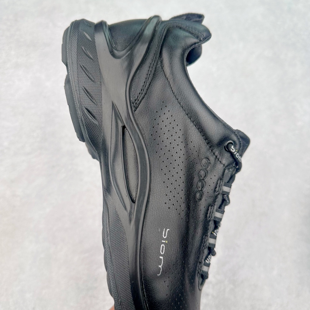 图片[6]-ECCO爱步2024年新款户外鞋防水透气越野跑鞋 健步踪迹系列 鞋面设有GORE-TEX防水薄膜 给你贴心防水保护 防水透气 直接注塑工艺连接鞋面与鞋底 一体成型 合脚稳固 BIOM自然律动科技鞋楦 符合人体工学 长效缓震带来裸足体验 橡胶大底 结合橡胶凸起鞋钉设计 适应多种地形 提供强劲抓地力与耐磨性 稳定支撑 越野无束 尺码：39 40 41 42 43 44（正常码）-选品中心