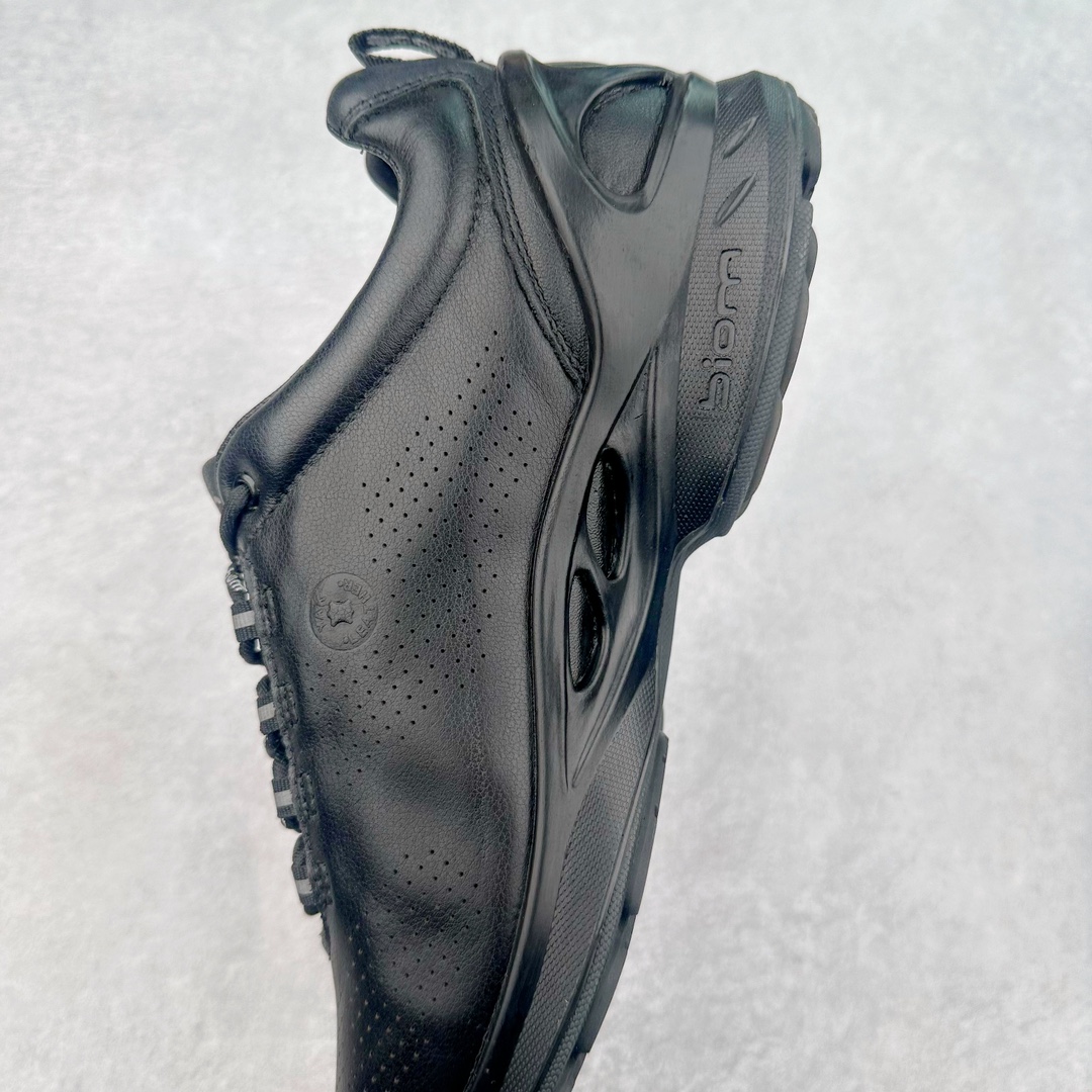 图片[7]-ECCO爱步2024年新款户外鞋防水透气越野跑鞋 健步踪迹系列 鞋面设有GORE-TEX防水薄膜 给你贴心防水保护 防水透气 直接注塑工艺连接鞋面与鞋底 一体成型 合脚稳固 BIOM自然律动科技鞋楦 符合人体工学 长效缓震带来裸足体验 橡胶大底 结合橡胶凸起鞋钉设计 适应多种地形 提供强劲抓地力与耐磨性 稳定支撑 越野无束 尺码：39 40 41 42 43 44（正常码）-选品中心