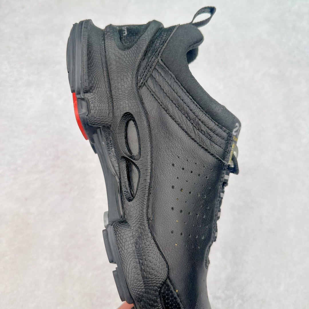 图片[6]-ECCO爱步2024年新款户外鞋防水透气越野跑鞋 健步踪迹系列 鞋面设有GORE-TEX防水薄膜 给你贴心防水保护 防水透气 直接注塑工艺连接鞋面与鞋底 一体成型 合脚稳固 BIOM自然律动科技鞋楦 符合人体工学 长效缓震带来裸足体验 橡胶大底 结合橡胶凸起鞋钉设计 适应多种地形 提供强劲抓地力与耐磨性 稳定支撑 越野无束 尺码：39 40 41 42 43 44（正常码）-选品中心