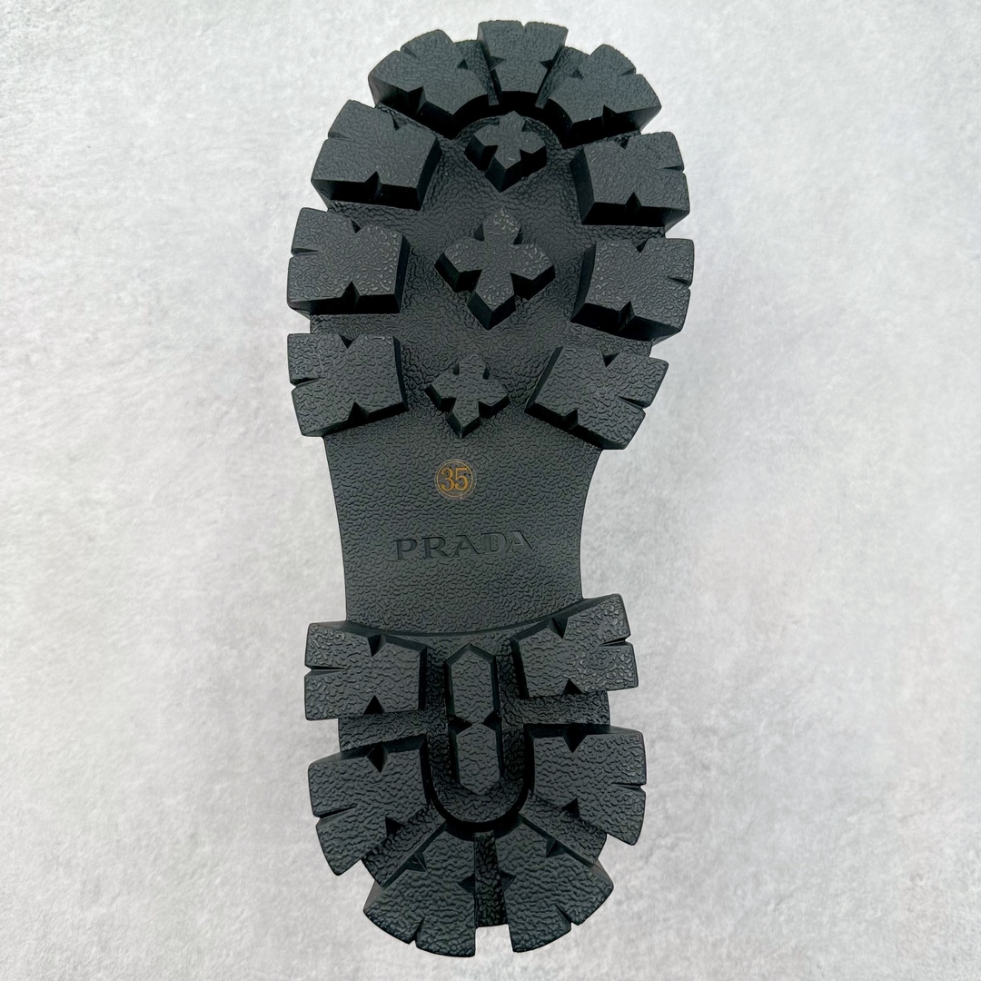 图片[9]-＃GD广顶 PRADA Monolith 普拉达皮革休闲平底乐福鞋 春夏最好的穿的乐福鞋 没有之一鞋型秀气大方 三角标加持 高级感拉满 无论日常通勤还是小场合都能穿出气场意大利著名的奢侈品品牌 普拉达这款牛皮面演绎prada式的黑暗优雅风情 鞋头很是秀气 鞋楦的复古与时尚平衡的非常好 没有平时别的款式的呆板整体是休闲时尚风 风格简约大方 舒适轻便 小牛皮鞋面超级软触感亲肤而光滑 很显质感也很好打理 设计摆脱路人感 打破沉闷单调 真的超级清秀百搭 而且这款增高效果一绝 特别有英伦风但又不是太过于复古的也很符合都市年轻人的审美 尺码：35 36 37 38 39 40 41-选品中心