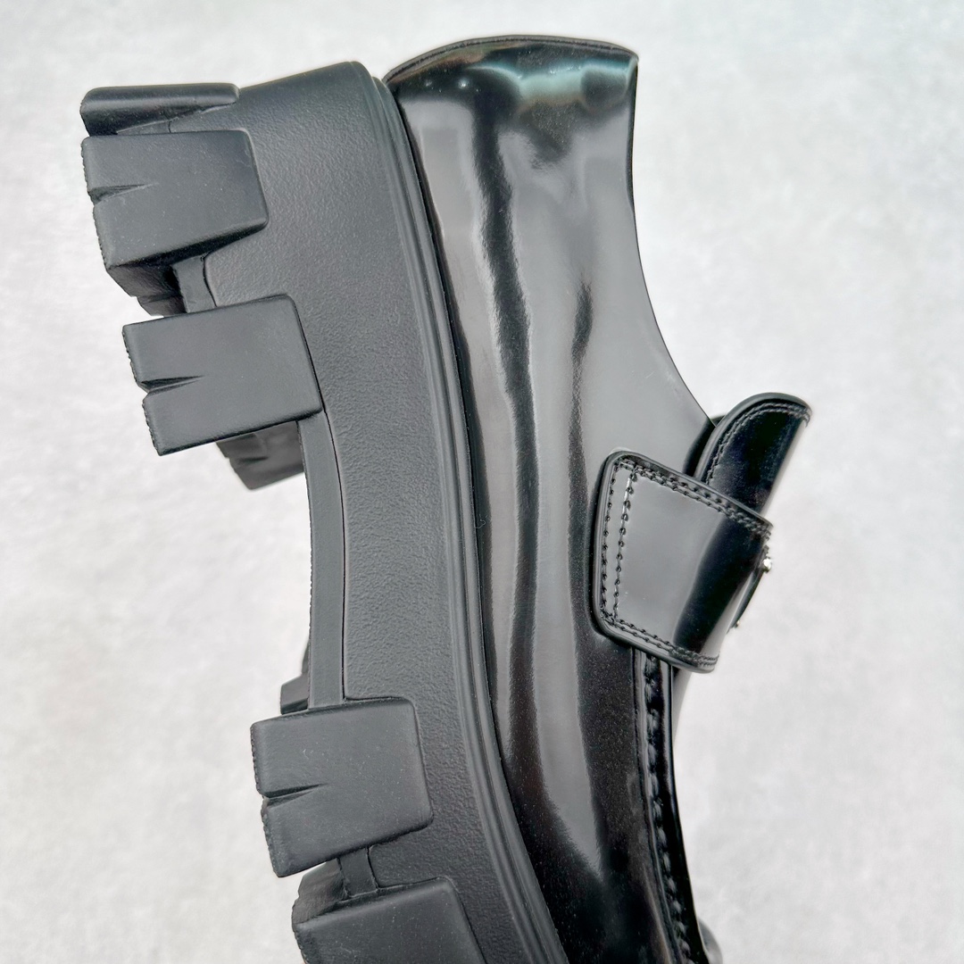 图片[6]-＃GD广顶 PRADA Monolith 普拉达皮革休闲平底乐福鞋 春夏最好的穿的乐福鞋 没有之一鞋型秀气大方 三角标加持 高级感拉满 无论日常通勤还是小场合都能穿出气场意大利著名的奢侈品品牌 普拉达这款牛皮面演绎prada式的黑暗优雅风情 鞋头很是秀气 鞋楦的复古与时尚平衡的非常好 没有平时别的款式的呆板整体是休闲时尚风 风格简约大方 舒适轻便 小牛皮鞋面超级软触感亲肤而光滑 很显质感也很好打理 设计摆脱路人感 打破沉闷单调 真的超级清秀百搭 而且这款增高效果一绝 特别有英伦风但又不是太过于复古的也很符合都市年轻人的审美 尺码：35 36 37 38 39 40 41-选品中心