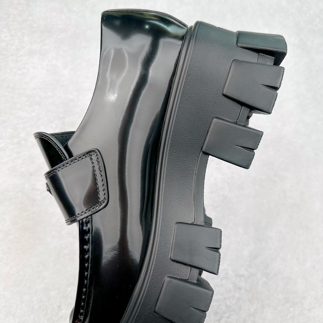 图片[7]-＃GD广顶 PRADA Monolith 普拉达皮革休闲平底乐福鞋 春夏最好的穿的乐福鞋 没有之一鞋型秀气大方 三角标加持 高级感拉满 无论日常通勤还是小场合都能穿出气场意大利著名的奢侈品品牌 普拉达这款牛皮面演绎prada式的黑暗优雅风情 鞋头很是秀气 鞋楦的复古与时尚平衡的非常好 没有平时别的款式的呆板整体是休闲时尚风 风格简约大方 舒适轻便 小牛皮鞋面超级软触感亲肤而光滑 很显质感也很好打理 设计摆脱路人感 打破沉闷单调 真的超级清秀百搭 而且这款增高效果一绝 特别有英伦风但又不是太过于复古的也很符合都市年轻人的审美 尺码：35 36 37 38 39 40 41-选品中心