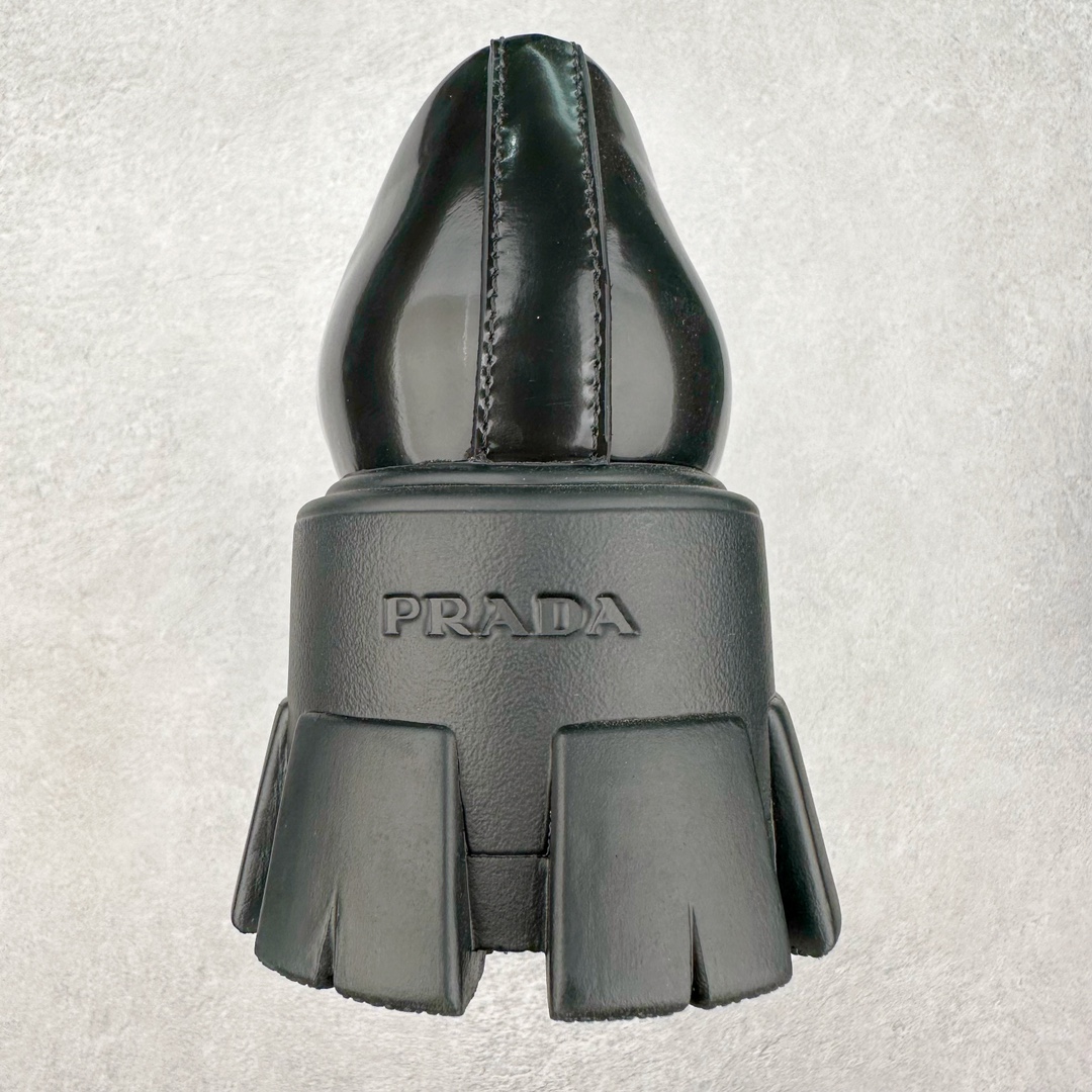 图片[8]-＃GD广顶 PRADA Monolith 普拉达皮革休闲平底乐福鞋 春夏最好的穿的乐福鞋 没有之一鞋型秀气大方 三角标加持 高级感拉满 无论日常通勤还是小场合都能穿出气场意大利著名的奢侈品品牌 普拉达这款牛皮面演绎prada式的黑暗优雅风情 鞋头很是秀气 鞋楦的复古与时尚平衡的非常好 没有平时别的款式的呆板整体是休闲时尚风 风格简约大方 舒适轻便 小牛皮鞋面超级软触感亲肤而光滑 很显质感也很好打理 设计摆脱路人感 打破沉闷单调 真的超级清秀百搭 而且这款增高效果一绝 特别有英伦风但又不是太过于复古的也很符合都市年轻人的审美 尺码：35 36 37 38 39 40 41-选品中心