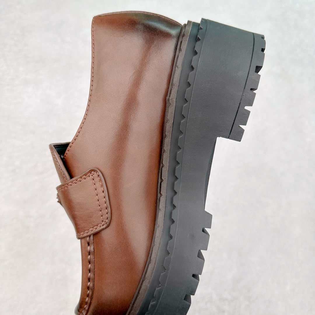 图片[7]-＃GD广顶 PRADA Monolith 普拉达皮革休闲平底乐福鞋 春夏最好的穿的乐福鞋 没有之一鞋型秀气大方 三角标加持 高级感拉满 无论日常通勤还是小场合都能穿出气场意大利著名的奢侈品品牌 普拉达这款牛皮面演绎prada式的黑暗优雅风情 鞋头很是秀气 鞋楦的复古与时尚平衡的非常好 没有平时别的款式的呆板整体是休闲时尚风 风格简约大方 舒适轻便 小牛皮鞋面超级软触感亲肤而光滑 很显质感也很好打理 设计摆脱路人感 打破沉闷单调 真的超级清秀百搭 而且这款增高效果一绝 特别有英伦风但又不是太过于复古的也很符合都市年轻人的审美 尺码：35 36 37 38 39 40 41-选品中心