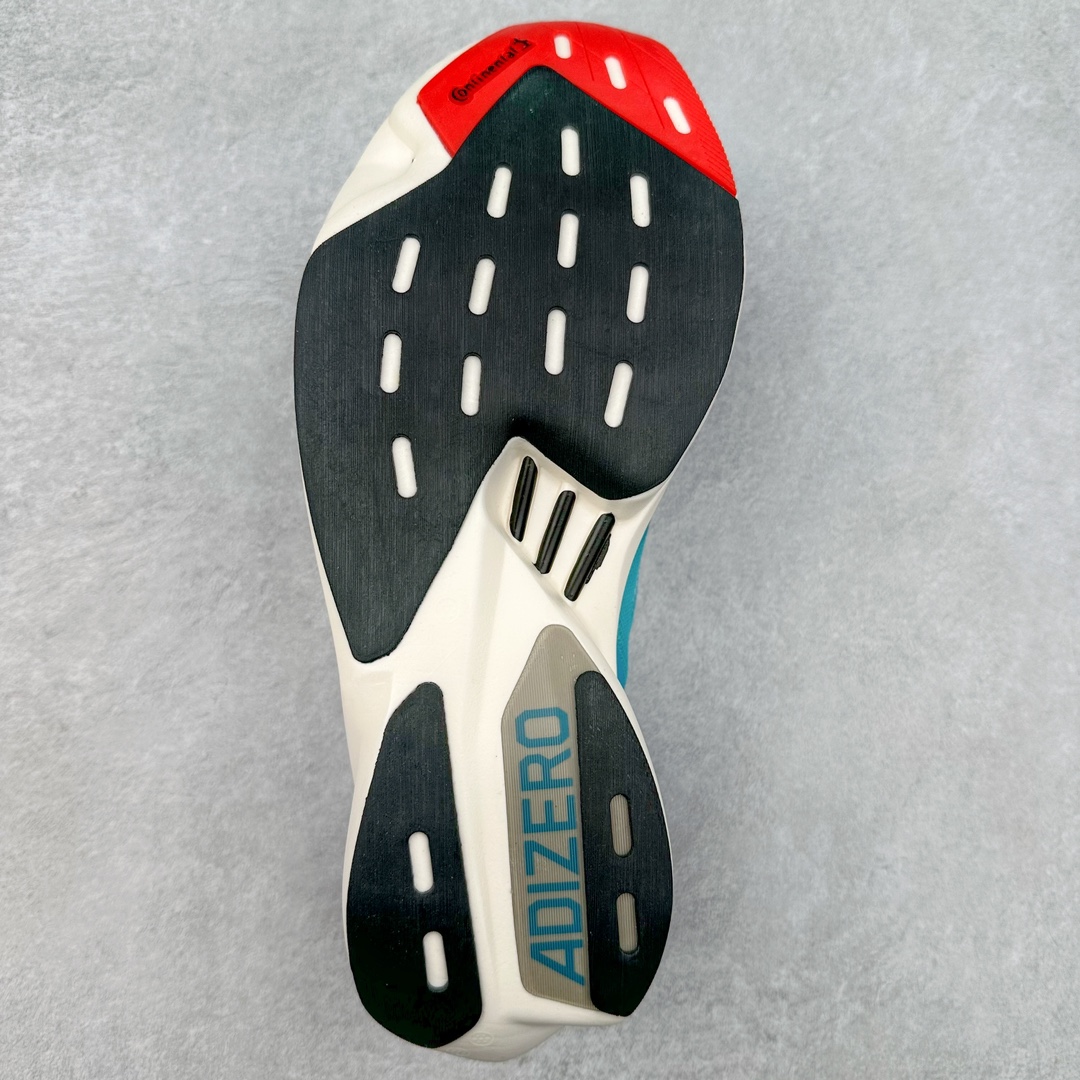 图片[9]-AD Adizero Adios Pro 3 马拉松竞速专业跑鞋 ID8473 CELERMESH针织网面非常轻薄 纤维间的缝隙很大 可以保证跑步时的透气、排汗效果 鞋舌直接与两侧的内衬和鞋底连接在一起 在跑步过程中不会被鞋舌的左右移动所困扰 在标准鞋带孔的基础上再拓宽一组鞋带孔 适合不同脚型的需求 突破性 EnergyRods 技术，有助于跑者实现更好的成绩 中底独特的LIGHTSTRIKE PRO泡棉材质 微弹感觉在跑步过程中给予了良好的支撑体验 对于顶级精英和高水平进阶跑者来说 ADIOS PRO是一双值得信赖的竞速比赛用鞋 尺码：36 36.5 37.5 38 38.5 39 40 40.5 41 42 42.5 43 44 44.5 45-选品中心