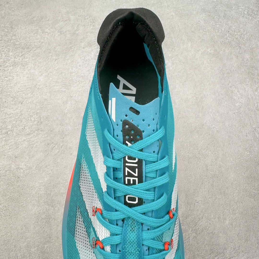 图片[5]-AD Adizero Adios Pro 3 马拉松竞速专业跑鞋 ID8473 CELERMESH针织网面非常轻薄 纤维间的缝隙很大 可以保证跑步时的透气、排汗效果 鞋舌直接与两侧的内衬和鞋底连接在一起 在跑步过程中不会被鞋舌的左右移动所困扰 在标准鞋带孔的基础上再拓宽一组鞋带孔 适合不同脚型的需求 突破性 EnergyRods 技术，有助于跑者实现更好的成绩 中底独特的LIGHTSTRIKE PRO泡棉材质 微弹感觉在跑步过程中给予了良好的支撑体验 对于顶级精英和高水平进阶跑者来说 ADIOS PRO是一双值得信赖的竞速比赛用鞋 尺码：36 36.5 37.5 38 38.5 39 40 40.5 41 42 42.5 43 44 44.5 45-选品中心