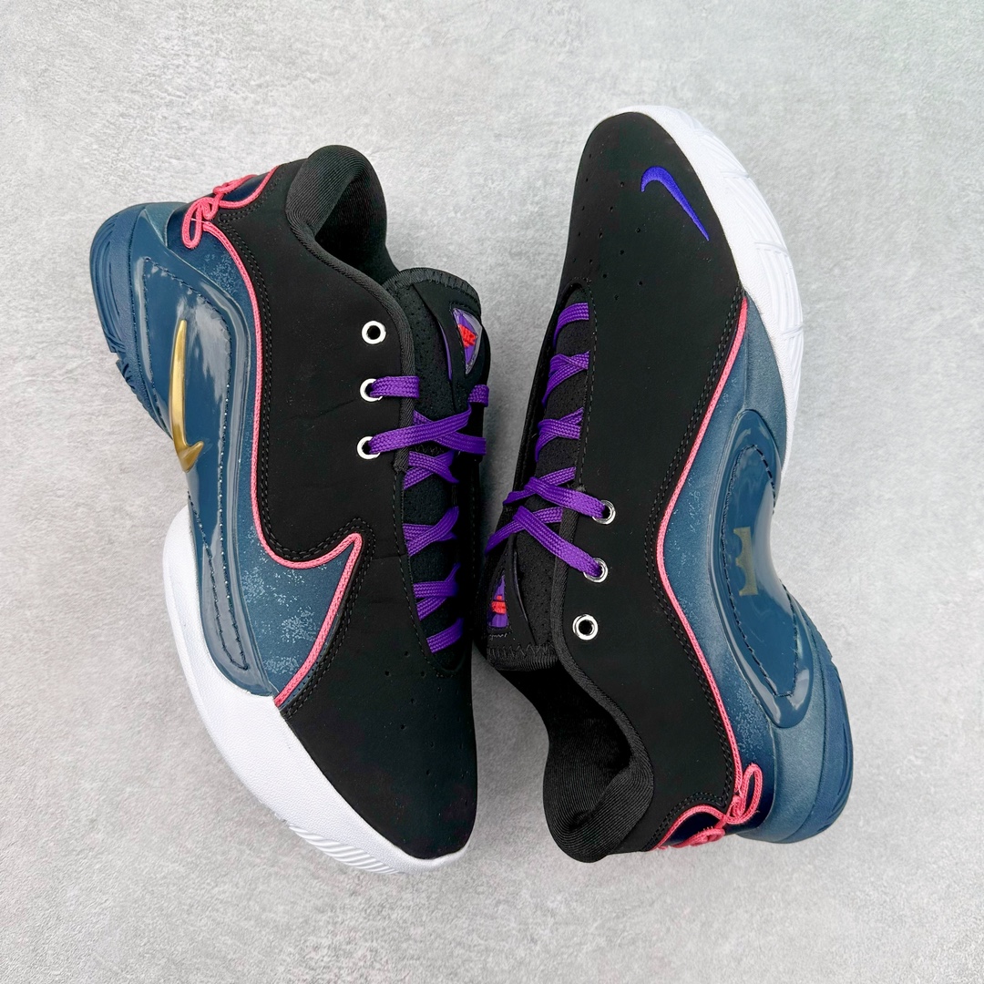 图片[3]-NK LeBron XXII 詹姆斯22代签名实战篮球鞋 FZ1095-101 采用全新中足鞋鞍翼结构，作为护栏保护的同时提供自然的控制感和稳定性，令下一代运动员能够自信锁定、起跳并突破极限。该鞋款中底还采用了Cushlon 2.0泡绵，以提升每一步的舒适感受，同时后掌与前掌的Air Zoom技术确保强劲的推进力和柔软的落地感。低帮设计助力运动员保持场地感，在维持控制的同时能够毫无拘束地移动。外底，包括抓地区域，专为支持关键动作而设计，例如勒布朗的试探步、反向转身、起跳和后撤步。LeBron XXII融合了性能与奢华，采用优质材料、高性能结构和精致细节，旨在满足从硬木球场到好莱坞聚光灯下多种场地与场景的需求。勒布朗的个人风格贯穿整双鞋款，从受其设计影响获得启发的大胆、颠覆性配色，到融入后跟的个人签名，赋予鞋款独特又极具个人特色的质感。尺码：40 40.5 41 42 42.5 43 44 44.5 45 46-选品中心