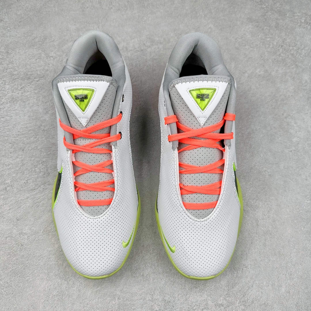 图片[2]-NK LeBron XXII 詹姆斯22代签名实战篮球鞋 FZ1095-102 采用全新中足鞋鞍翼结构，作为护栏保护的同时提供自然的控制感和稳定性，令下一代运动员能够自信锁定、起跳并突破极限。该鞋款中底还采用了Cushlon 2.0泡绵，以提升每一步的舒适感受，同时后掌与前掌的Air Zoom技术确保强劲的推进力和柔软的落地感。低帮设计助力运动员保持场地感，在维持控制的同时能够毫无拘束地移动。外底，包括抓地区域，专为支持关键动作而设计，例如勒布朗的试探步、反向转身、起跳和后撤步。LeBron XXII融合了性能与奢华，采用优质材料、高性能结构和精致细节，旨在满足从硬木球场到好莱坞聚光灯下多种场地与场景的需求。勒布朗的个人风格贯穿整双鞋款，从受其设计影响获得启发的大胆、颠覆性配色，到融入后跟的个人签名，赋予鞋款独特又极具个人特色的质感。尺码：40 40.5 41 42 42.5 43 44 44.5 45 46-选品中心