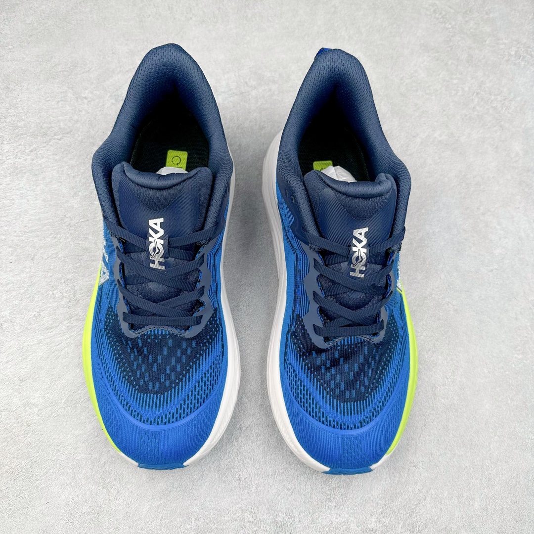 图片[2]-HOKA ONE ONE SKY Flow 低帮舒适百搭防滑耐磨低帮休闲跑步鞋男女同款 始终致力于为所有跑者提供更新、更好的跑步装备 相比常规跑鞋 HOKA ONE ONE特别研发使用性能独特的几何形跑鞋中底 此种鞋底更厚、更高、回弹性也更好 除了卓越的缓冲性能 它还能为各种阶段的跑者带来更具动感、更加稳定的跑步体验 HOKA One One从设计之初就清楚意识到 要保证跑者步幅的均匀一致 双脚自然而然的运动至关重要 尺码：36 36.5 37.5 38 38.5 39 40 40.5 41 42 42.5 43 44 44.5 45-选品中心