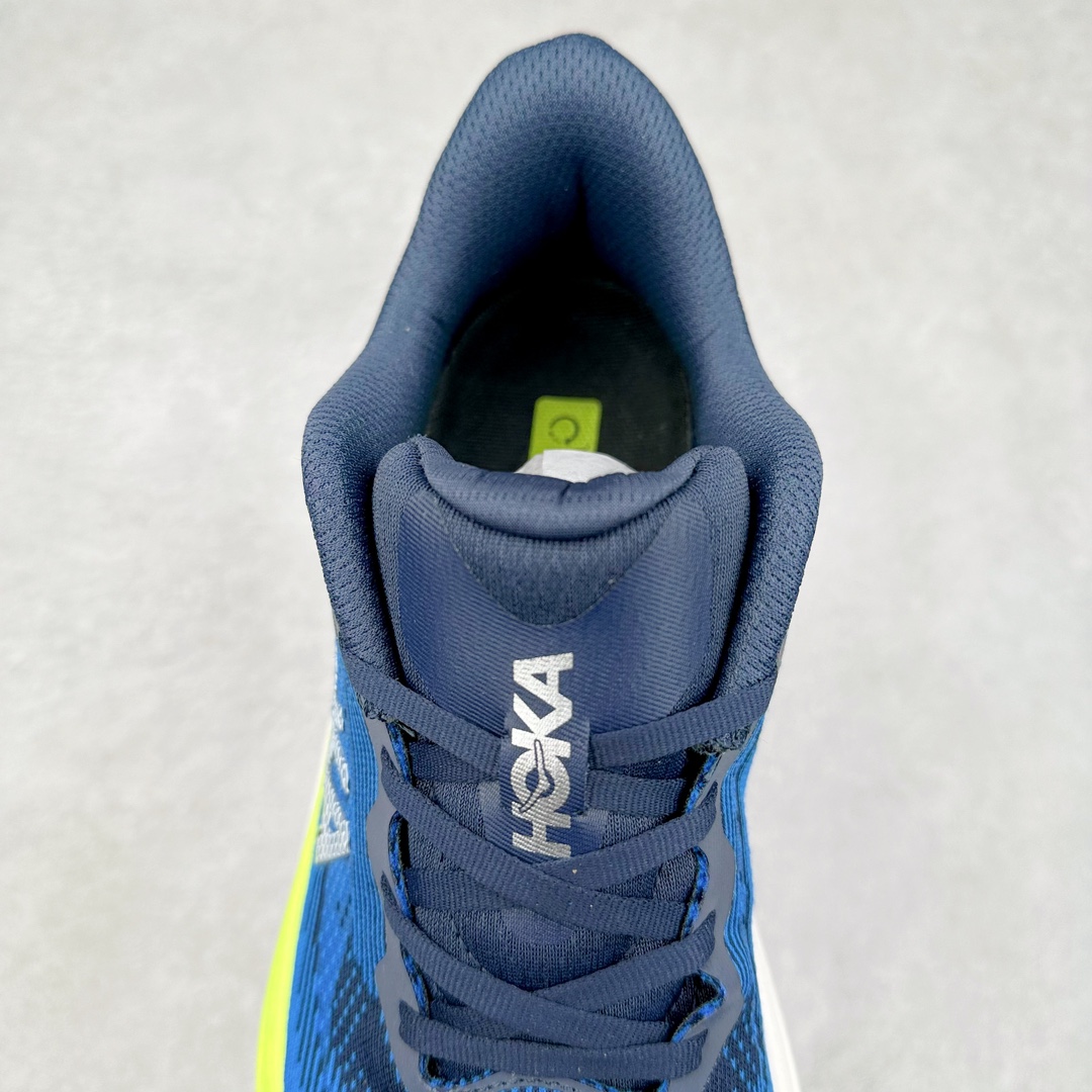 图片[5]-HOKA ONE ONE SKY Flow 低帮舒适百搭防滑耐磨低帮休闲跑步鞋男女同款 始终致力于为所有跑者提供更新、更好的跑步装备 相比常规跑鞋 HOKA ONE ONE特别研发使用性能独特的几何形跑鞋中底 此种鞋底更厚、更高、回弹性也更好 除了卓越的缓冲性能 它还能为各种阶段的跑者带来更具动感、更加稳定的跑步体验 HOKA One One从设计之初就清楚意识到 要保证跑者步幅的均匀一致 双脚自然而然的运动至关重要 尺码：36 36.5 37.5 38 38.5 39 40 40.5 41 42 42.5 43 44 44.5 45-选品中心