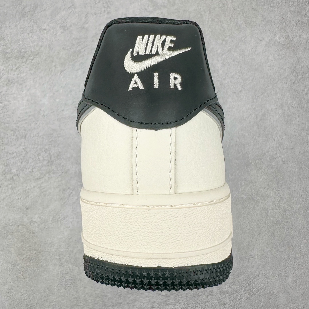 图片[8]-NK Air Force 1´07 Low 空军一号低帮百搭休闲运动板鞋 KK1988-006 柔软、弹性十足的缓震性能和出色的中底设计 横跨复古与现代的外型结合 造就出风靡全球 三十多年的Force 1 直到今天还深受青睐 尺码：36 36.5 37.5 38 38.5 39 40 40.5 41 42 42.5 43 44 44.5 45-选品中心