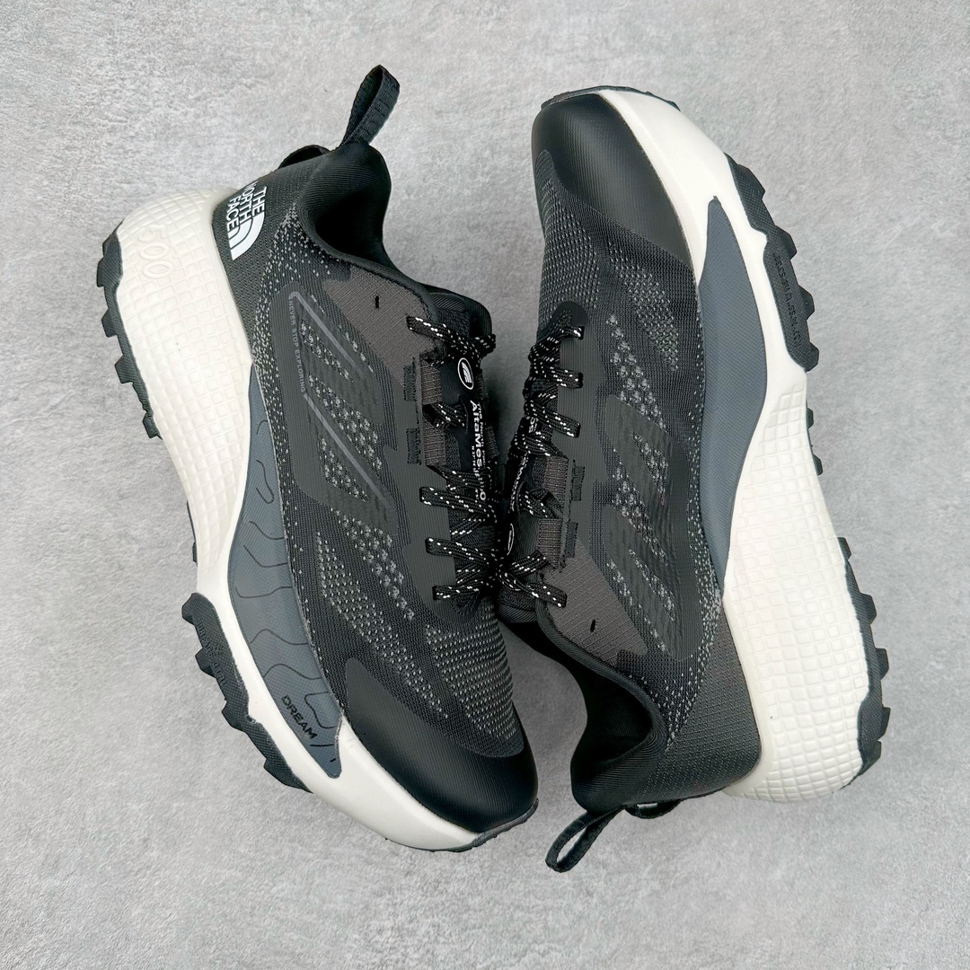 图片[3]-THE NORTH FACE 北面防滑耐磨防水低帮户外功能鞋 有许多相当专业的户外爱好者 非常关心像是越野跑、专业登山鞋等一系列的户外鞋款开箱 本次介绍比较不一样的休闲机能鞋 带来登山朋友爱用的户外品牌北面The North Face的休闲系列徒步鞋款介绍，希望能提供大家于生活与轻旅行的不同选择。不少户外运动爱好者喜欢的专业登山品牌（北面）The North Face自1966年创立，由两位热爱登山徒步的年轻登山者于美西旧金山开创，不断透过研发与创新，并且将最先进的技术结合在服装与鞋款设计，生产多种外型帅气且专业能力非常强的户外服饰，备受欢迎。户外版有许多相当专业的户外爱好者，非常关心像是越野跑、专业登山鞋等一系列的户外鞋款开箱，本次介绍比较不一样的休闲机能鞋，带来登山朋友爱用的户外品牌北面The North Face的休闲系列徒步鞋款介绍，希望能提供大家于生活与轻旅行的不同选择。此鞋并非归类在专业登山鞋家族中，而是以高性价比、适合日常训练作为主推卖点，对登山初学的朋友来说，这双鞋耐磨与耐穿程度更是入手的绝佳理由，但是对进阶登山者而言，此鞋可能无法战胜难度更高的徒步登山路线。脚感与登山靴的稳健非常不一样，也不是越野跑鞋的野性、更非慢跑鞋的敏捷，个人觉得此鞋足感非常独特，XtraFoam中底的泡沫材质非常柔软，即使没有鞋带系统辅助，但是EXTS外底抓地系统底纹够深，每一步都十分平稳。尺码：39 40 40.5 41 42 42.5 43 44 44.5 45-选品中心