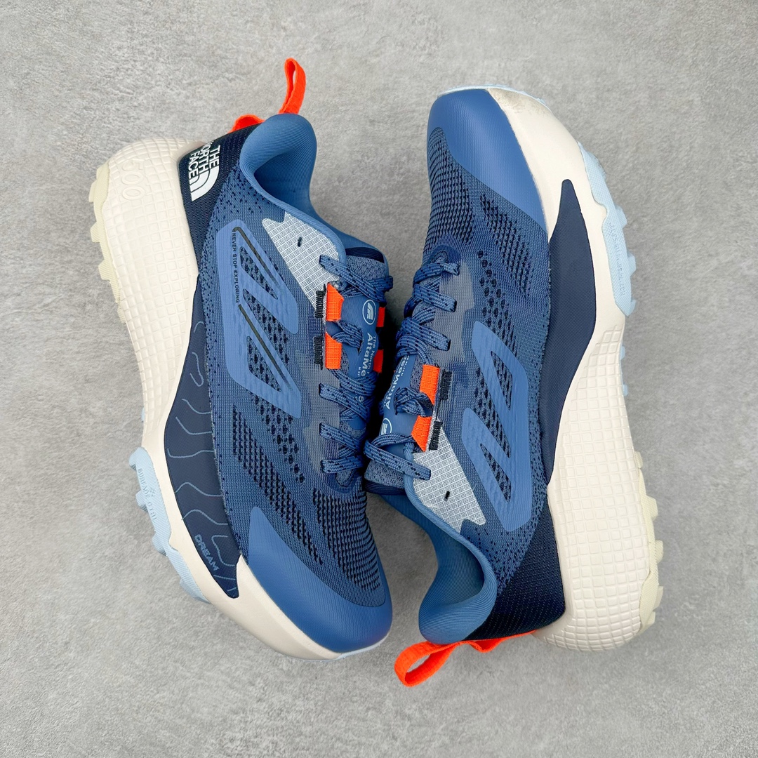 图片[3]-THE NORTH FACE 北面防滑耐磨防水低帮户外功能鞋 有许多相当专业的户外爱好者 非常关心像是越野跑、专业登山鞋等一系列的户外鞋款开箱 本次介绍比较不一样的休闲机能鞋 带来登山朋友爱用的户外品牌北面The North Face的休闲系列徒步鞋款介绍，希望能提供大家于生活与轻旅行的不同选择。不少户外运动爱好者喜欢的专业登山品牌（北面）The North Face自1966年创立，由两位热爱登山徒步的年轻登山者于美西旧金山开创，不断透过研发与创新，并且将最先进的技术结合在服装与鞋款设计，生产多种外型帅气且专业能力非常强的户外服饰，备受欢迎。户外版有许多相当专业的户外爱好者，非常关心像是越野跑、专业登山鞋等一系列的户外鞋款开箱，本次介绍比较不一样的休闲机能鞋，带来登山朋友爱用的户外品牌北面The North Face的休闲系列徒步鞋款介绍，希望能提供大家于生活与轻旅行的不同选择。此鞋并非归类在专业登山鞋家族中，而是以高性价比、适合日常训练作为主推卖点，对登山初学的朋友来说，这双鞋耐磨与耐穿程度更是入手的绝佳理由，但是对进阶登山者而言，此鞋可能无法战胜难度更高的徒步登山路线。脚感与登山靴的稳健非常不一样，也不是越野跑鞋的野性、更非慢跑鞋的敏捷，个人觉得此鞋足感非常独特，XtraFoam中底的泡沫材质非常柔软，即使没有鞋带系统辅助，但是EXTS外底抓地系统底纹够深，每一步都十分平稳。尺码：39 40 40.5 41 42 42.5 43 44 44.5 45-选品中心