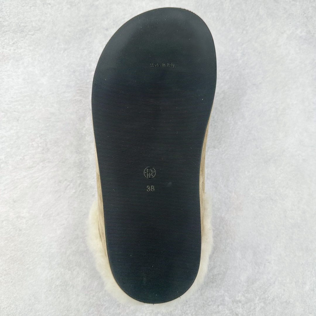 图片[9]-＃DC The Row Boston VL TR软木底包头拖鞋 天鹅绒般的绒面革赋子休闲的经典外观 四季皆宜 柔软的鞋床采用额外的泡沫缓冲层 提供额外的舒适感和全天支撑 全网独家首发 源于德国的严谨工艺 牛巴戎面 中层松木 EVA 三层组合大底 优质牛皮面料五金扣 出口订单 尺码：35-45-选品中心