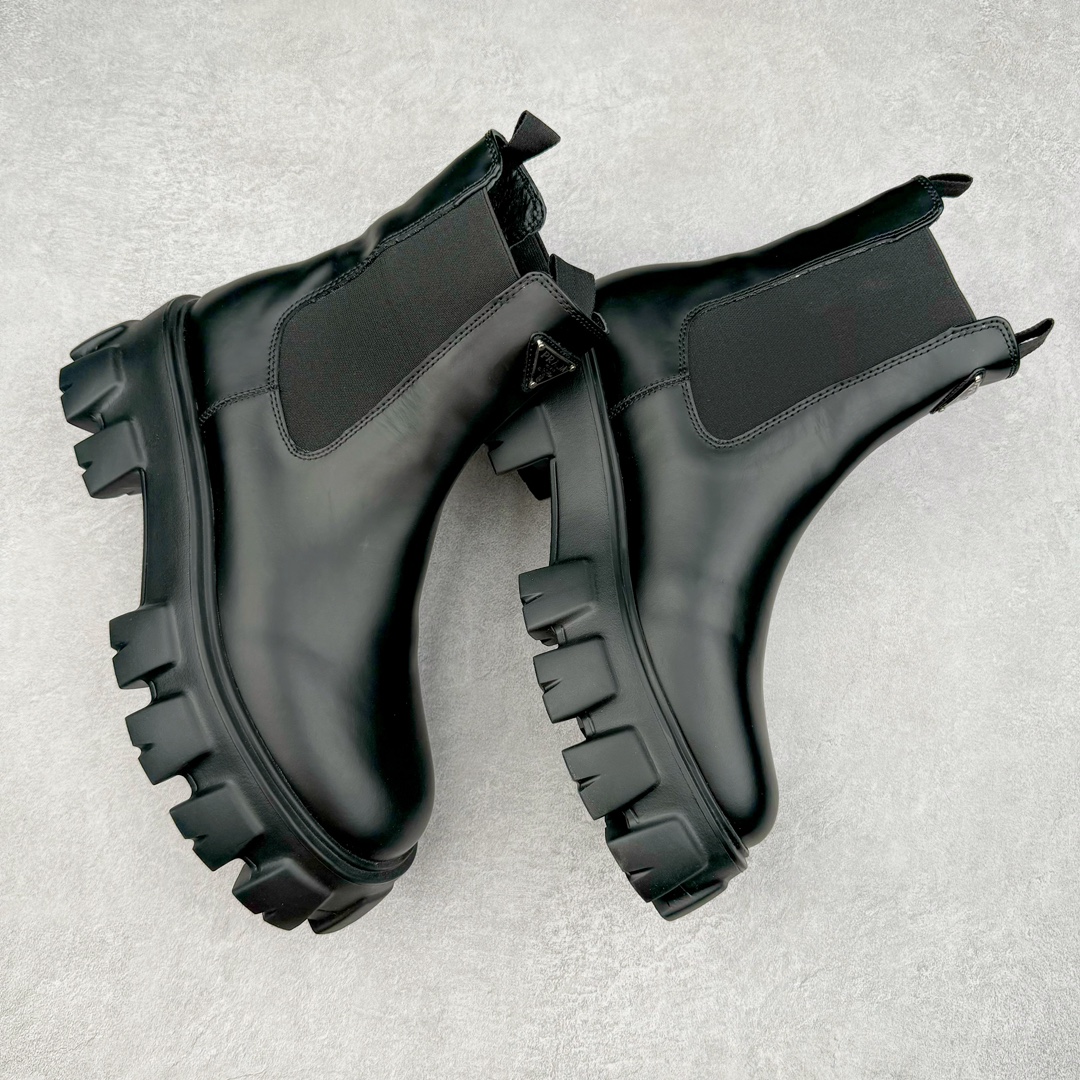 图片[3]-＃GD广顶 PRADA 普拉达秋冬时尚潮流松糕底厚底骑士靴短靴 鞋型秀气大方 三角标加持 高级感拉满 无论日常通勤还是小场合都能穿出气场意大利著名的奢侈品品牌 普拉达这款牛皮面演绎prada式的黑暗优雅风情 鞋头很是秀气 鞋楦的复古与时尚平衡的非常好 没有平时别的款式的呆板整体是休闲时尚风 风格简约大方 舒适轻便 小牛皮鞋面超级软触感亲肤而光滑 很显质感也很好打理 设计摆脱路人感 打破沉闷单调 真的超级清秀百搭 而且这款增高效果一绝 特别有英伦风但又不是太过于复古的也很符合都市年轻人的审美 尺码：35 36 37 38 39 40 41-选品中心