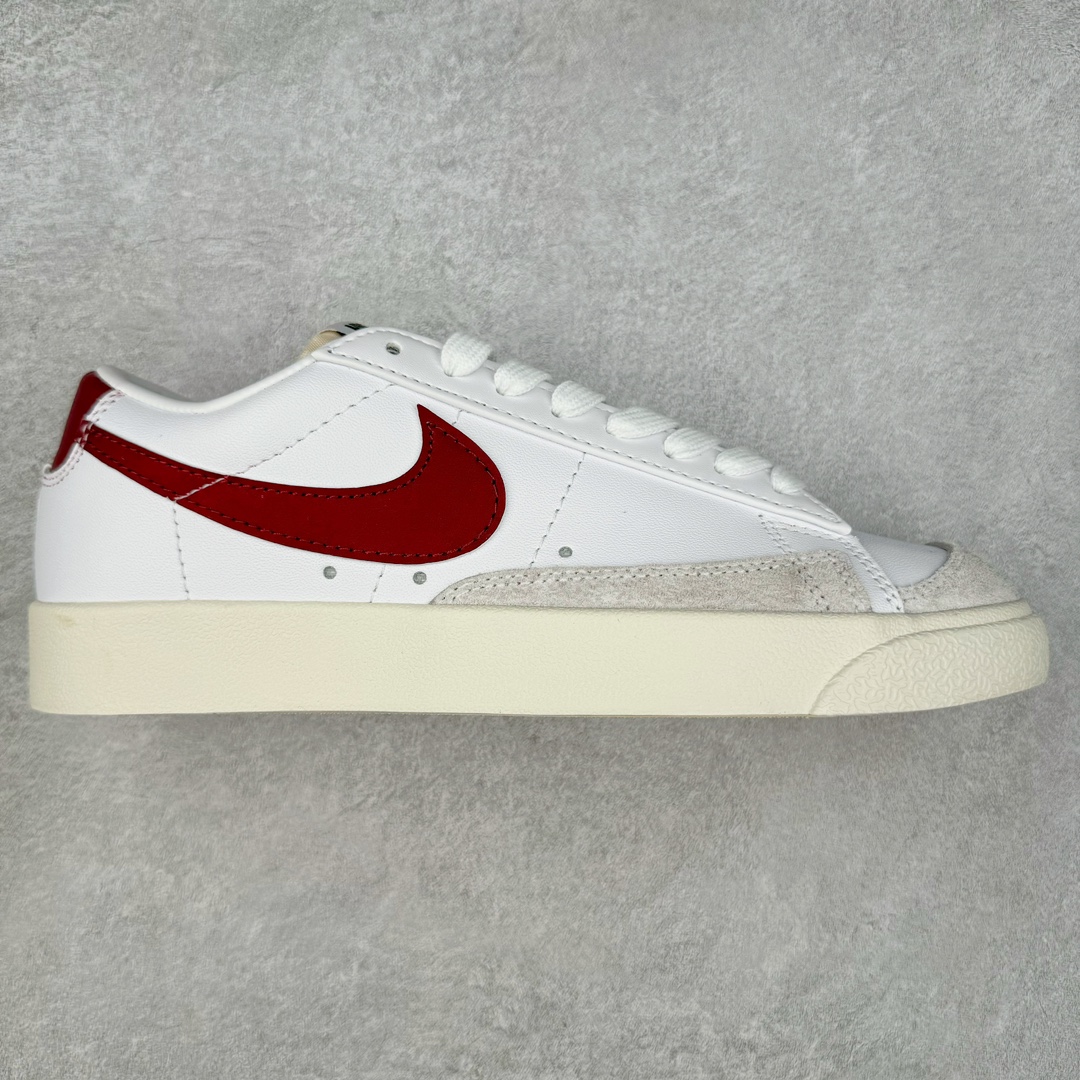 图片[7]-＃特价福利 NK Blazer Low \’77 Jumbo 开拓者大钩 DQ1470 焕新升级经典 Blazer 鞋款 大号 Swoosh 突出新时代更加张扬的潮流感 对经典的又一次改良升级 大号 Swoosh 设计结合宽大鞋带 符合当下潮流意趣 橡胶外底融入凸起人字形底纹增添几分户外感觉 尺码：36 36.5 37.5 38 38.5 39 40 40.5 41 42 42.5 43 44 44.5 45-选品中心