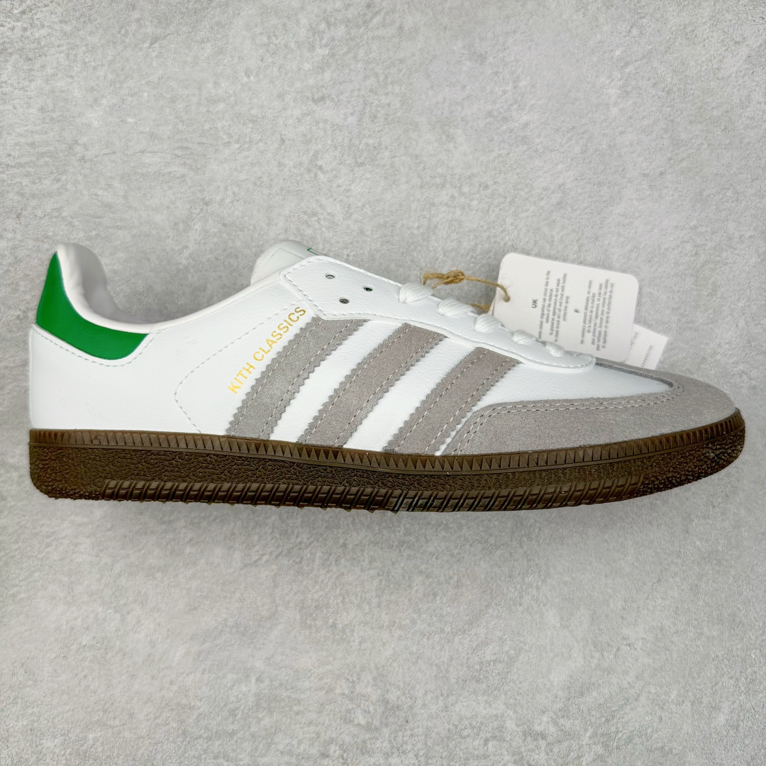 图片[4]-＃特价福利 AD Original Samba OG/Gazelle Indoor Trainers 复古经典轻便板鞋 口碑大厂出品 品控大底版型不断改良更新 全套原纸板楦头开发 确保原汁原味 完美呈现桑巴版型 一比一鞋头弧度高度鞋身弧度 此版本只针对中端市场 皮料材质有所更替 其他数据细节工艺流程均保持一致 绝不口嗨 细节品控鞋型随意对比 正确烫金高频细节 原装纳米超迁皮料 独家私模橡胶大底 原盒原配 这款桑巴鞋展示了高质量的工艺 带有装饰的超锁缝制和无缝的手感 柔软、柔软的皮革造型和标志性的3条纹完成了精致的外观 正规合身鞋带 鞋面上有绒面鞋垫 橡胶鞋底 享受正畸套筒软感 自50年代首次亮相以来就一直在赢得粉丝的青睐 尺码：36 36.5 37.5 38 38.5 39 40 40.5 41 42 42.5 43 44 44.5 45-选品中心