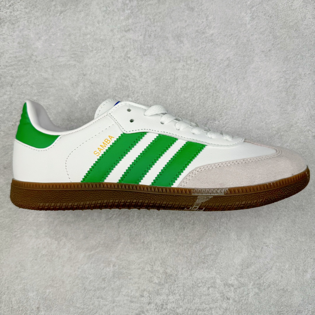 图片[2]-＃特价福利 AD Original Samba OG/Gazelle Indoor Trainers 复古经典轻便板鞋 口碑大厂出品 品控大底版型不断改良更新 全套原纸板楦头开发 确保原汁原味 完美呈现桑巴版型 一比一鞋头弧度高度鞋身弧度 此版本只针对中端市场 皮料材质有所更替 其他数据细节工艺流程均保持一致 绝不口嗨 细节品控鞋型随意对比 正确烫金高频细节 原装纳米超迁皮料 独家私模橡胶大底 原盒原配 这款桑巴鞋展示了高质量的工艺 带有装饰的超锁缝制和无缝的手感 柔软、柔软的皮革造型和标志性的3条纹完成了精致的外观 正规合身鞋带 鞋面上有绒面鞋垫 橡胶鞋底 享受正畸套筒软感 自50年代首次亮相以来就一直在赢得粉丝的青睐 尺码：36 36.5 37.5 38 38.5 39 40 40.5 41 42 42.5 43 44 44.5 45-选品中心