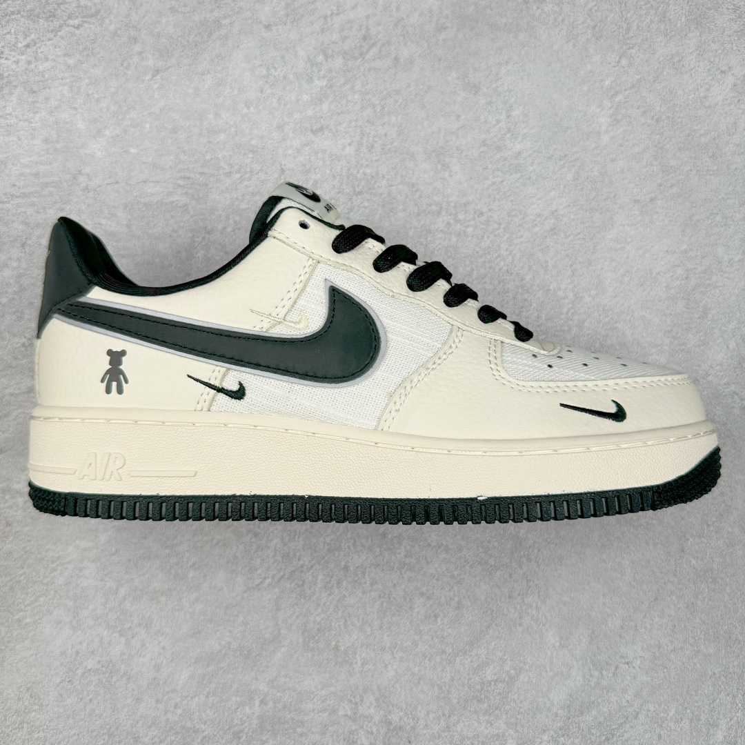 NK Air Force 1´07 Low 空军一号低帮百搭休闲运动板鞋 KK1988-006 柔软、弹性十足的缓震性能和出色的中底设计 横跨复古与现代的外型结合 造就出风靡全球 三十多年的Force 1 直到今天还深受青睐 尺码:36 36.5 37.5 38 38.5 39 40 40.5 41 42 42.5 43 44 44.5 45-选品中心