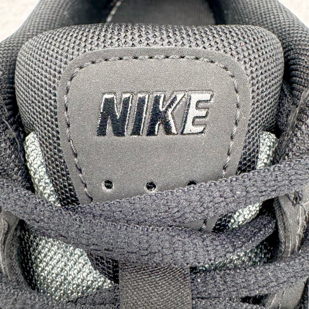 图片[13]-＃HP纯原 NK P-6000 系列低帮复古老爹风休闲运动舒适慢跑鞋 CD6404-003 购入原鞋原装纸板楦头开发 独家私模四层组合大底 市场唯一正确版本 良心定价 新配色陆续出货 进口三文治网面 融合 Pegasus 过往运动鞋设计 助力 21 世纪早期跑步运动跃升时尚新高度 采用透气网眼布、运动风格线条和耐穿覆面 兼具吸睛外观和舒适感受 中底泡绵以田径赛道为灵感 打造厚实设计 缔造出众缓震性能 尺码：36 36.5 37.5 38 38.5 39 40 40.5 41 42 42.5 43 44 44.5 45 46-选品中心