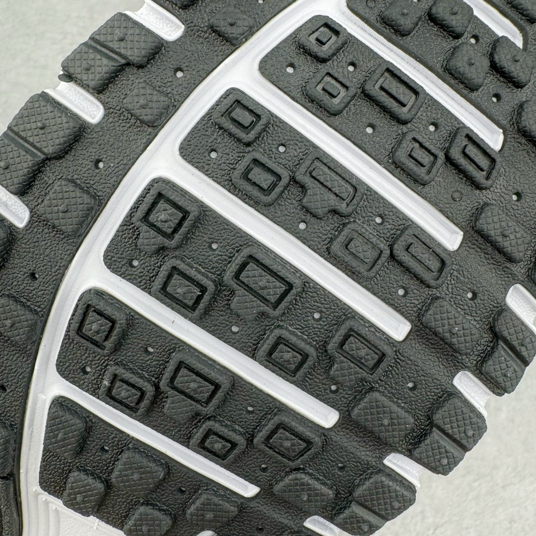 图片[18]-＃HP纯原 NK P-6000 系列低帮复古老爹风休闲运动舒适慢跑鞋 CD6404-003 购入原鞋原装纸板楦头开发 独家私模四层组合大底 市场唯一正确版本 良心定价 新配色陆续出货 进口三文治网面 融合 Pegasus 过往运动鞋设计 助力 21 世纪早期跑步运动跃升时尚新高度 采用透气网眼布、运动风格线条和耐穿覆面 兼具吸睛外观和舒适感受 中底泡绵以田径赛道为灵感 打造厚实设计 缔造出众缓震性能 尺码：36 36.5 37.5 38 38.5 39 40 40.5 41 42 42.5 43 44 44.5 45 46-选品中心