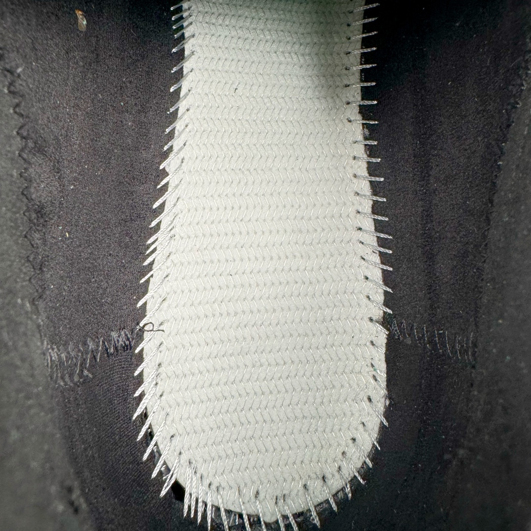 图片[11]-＃莞产 ECCO爱步2024年新款户外鞋防水透气越野跑鞋 鞋面设有GORE-TEX防水薄膜 给你贴心防水保护 防水透气 直接注塑工艺连接鞋面与鞋底 一体成型 合脚稳固 BIOM自然律动科技鞋楦 符合人体工学 长效缓震带来裸足体验 橡胶大底 结合橡胶凸起鞋钉设计 适应多种地形 提供强劲抓地力与耐磨性 稳定支撑 越野无束 尺码：39 40 41 42 43 44（正常码）-选品中心