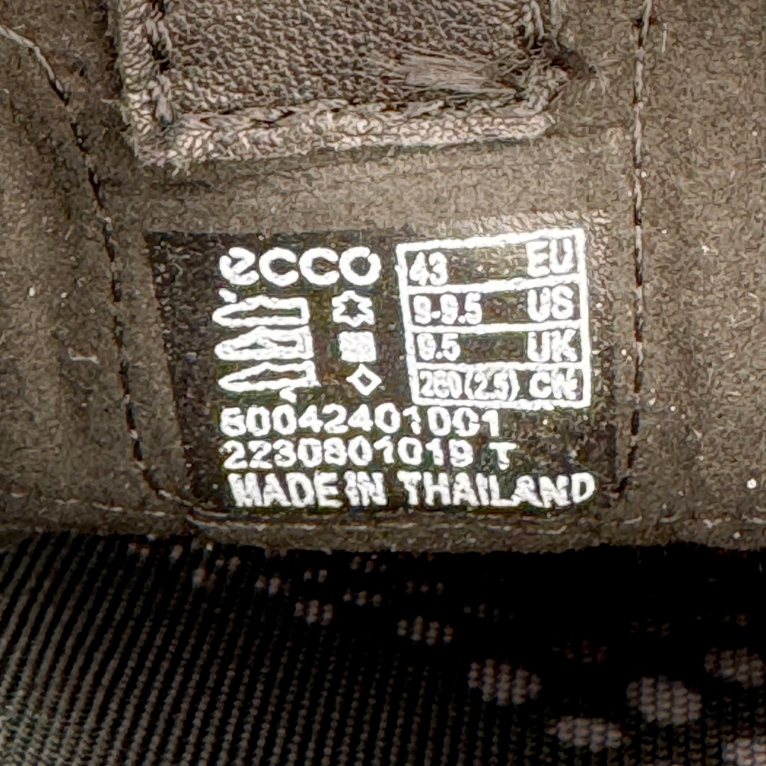 图片[12]-＃莞产 ECCO爱步2024年新款户外鞋防水透气越野跑鞋 鞋面设有GORE-TEX防水薄膜 给你贴心防水保护 防水透气 直接注塑工艺连接鞋面与鞋底 一体成型 合脚稳固 BIOM自然律动科技鞋楦 符合人体工学 长效缓震带来裸足体验 橡胶大底 结合橡胶凸起鞋钉设计 适应多种地形 提供强劲抓地力与耐磨性 稳定支撑 越野无束 尺码：39 40 41 42 43 44（正常码）-选品中心