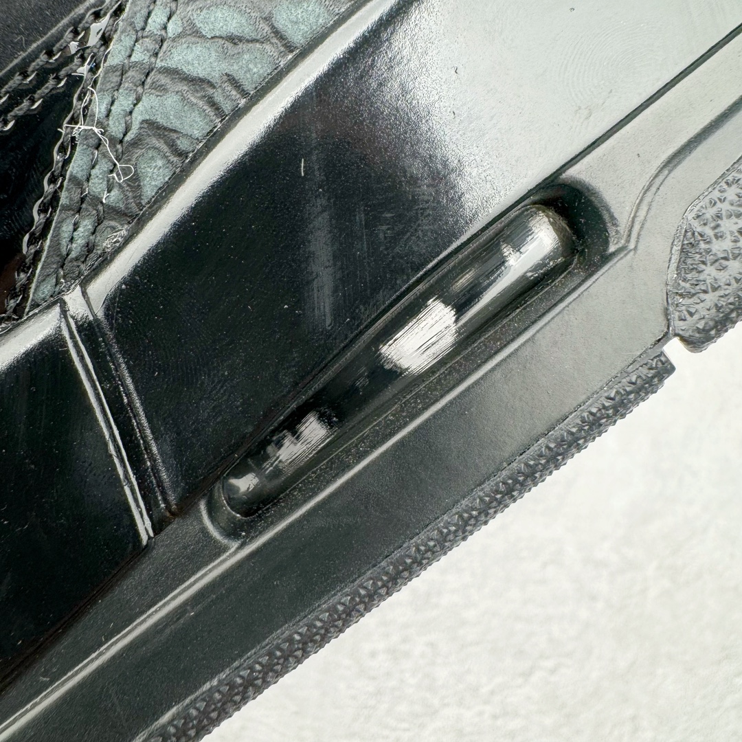 图片[14]-＃QD纯原 Air Jordan AJ3 Retro 黑猫 CK9246-168 圈内最强三代系列 匠心打造 开发时长超过半年 目前可过各类鉴定或无法鉴定 裸鞋随便操作 全套原纸板楦头开发 原厂大底磨具加持立体防滑纹理 原装可视Air Sole气垫 原汁原味最完美的三代版型 唯一正确鞋头趴度弧度高度鞋身腰线 原厂TPU彩虹扎染后跟饰片 正确内里反口里网布 皮料菱角分明不变形无多余毛边 广东原厂zp同批次手工大底描漆拉丝 市场唯一原厂鞋扣模具 原厂织唛标 原厂飞人电绣工艺 尾指中部跳三针 独家绑鞋带手法 印刷中底布 四线拉帮 米色美纹纸贴合固定 进口港宝加持 后跟自然饱满 全鞋荧光划线卡点 追求极致完美 每一双都是工艺品 多重QC质检 超越公司货的品控标准 实实在在的免检产品 尺码：40 40.5 41 42 42.5 43 44 44.5 45 45.5 46 47.5 48.5-选品中心