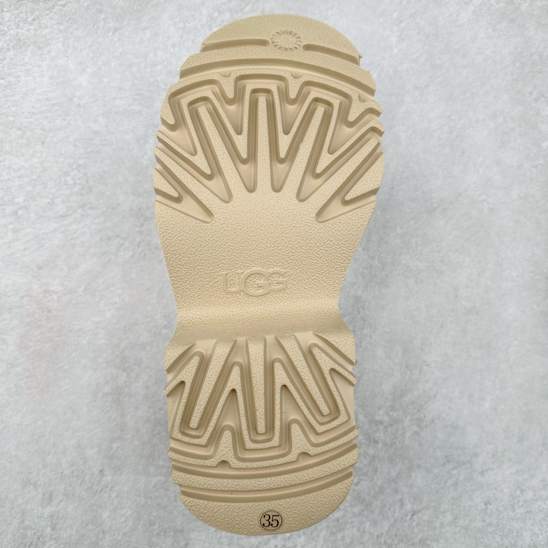 图片[9]-＃GD UGG 2510经典秋冬羊皮毛一体雪地靴 隆丰A级澳洲进口羊皮毛一体 完全遵循ZP工艺流程 代工厂原厂版师 秉承无原鞋不开发选择 注重每一处细节 市面最正版型 TREADLITE\\\”轻翼\\\”科技外底 轻便/耐用/柔韧/桩型【售后郑重承诺】一个月内若出现重大脱胶/断底等质量问题 直接为您换新 翻毛皮鞋面 细腻亲肤再生聚酯纤维滚边 舒适易打理 保暖性佳 UGG plush™ 里衬和内底 茸软亲肤 舒适暖足 经典鞋型搭配轻盈厚底 稳稳拿捏秋冬出街时髦造型 Treadlite by UGG 轻翼大底 轻盈缓震 为双足减负 舒适轻便 助你轻松畅玩整天 尺码：35 36 37 38 39 40-选品中心