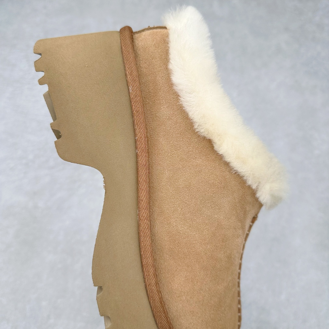 图片[6]-＃GD UGG 2510经典秋冬羊皮毛一体雪地靴 隆丰A级澳洲进口羊皮毛一体 完全遵循ZP工艺流程 代工厂原厂版师 秉承无原鞋不开发选择 注重每一处细节 市面最正版型 TREADLITE\\\”轻翼\\\”科技外底 轻便/耐用/柔韧/桩型【售后郑重承诺】一个月内若出现重大脱胶/断底等质量问题 直接为您换新 翻毛皮鞋面 细腻亲肤再生聚酯纤维滚边 舒适易打理 保暖性佳 UGG plush™ 里衬和内底 茸软亲肤 舒适暖足 经典鞋型搭配轻盈厚底 稳稳拿捏秋冬出街时髦造型 Treadlite by UGG 轻翼大底 轻盈缓震 为双足减负 舒适轻便 助你轻松畅玩整天 尺码：35 36 37 38 39 40-选品中心