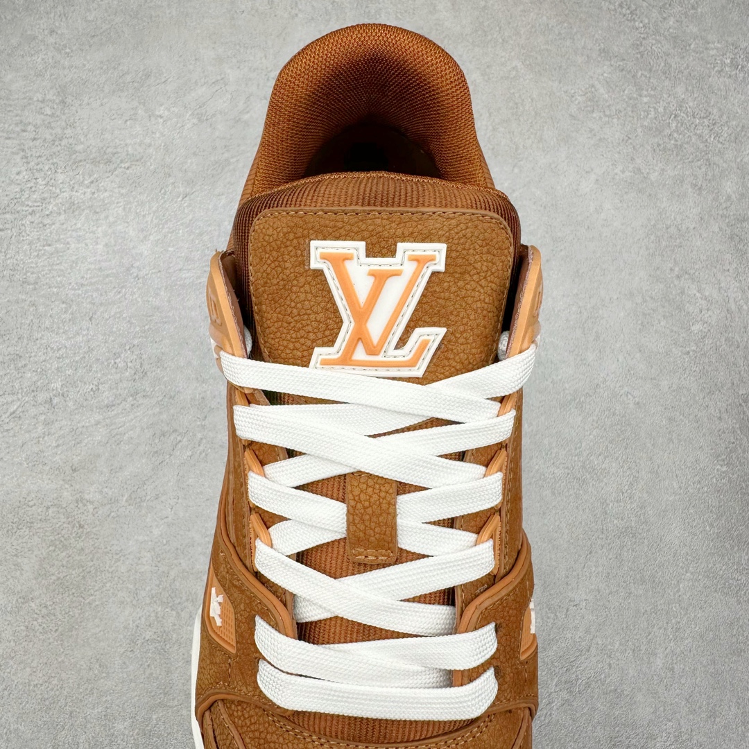 图片[5]-Louis Vuitton Trainer lv时装走秀运动鞋 高尔夫系列 全网最全配色更新最快 最成熟的做工稳定的品控 完美鞋型超高的清洁度 零毛边线头瑕疵 全套原楦原纸版原鞋开模 全网最具灵魂的版型 正确原装黄色鞋盒 正确中底印花 鞋面印花3D高频深度立体 全鞋电脑针车 紧密相连 针距密度一致 环保乳胶注塑鞋垫 厚度脚感还原原版 皮面裁剪部位 统一油边封口工艺 原装橡胶大底含胶量大底组合零偏差 专柜全套包装 防尘袋 说明书 质保卡 男女鞋 尺码：35 36 37 38 39 40 41 42 43 44 45-选品中心