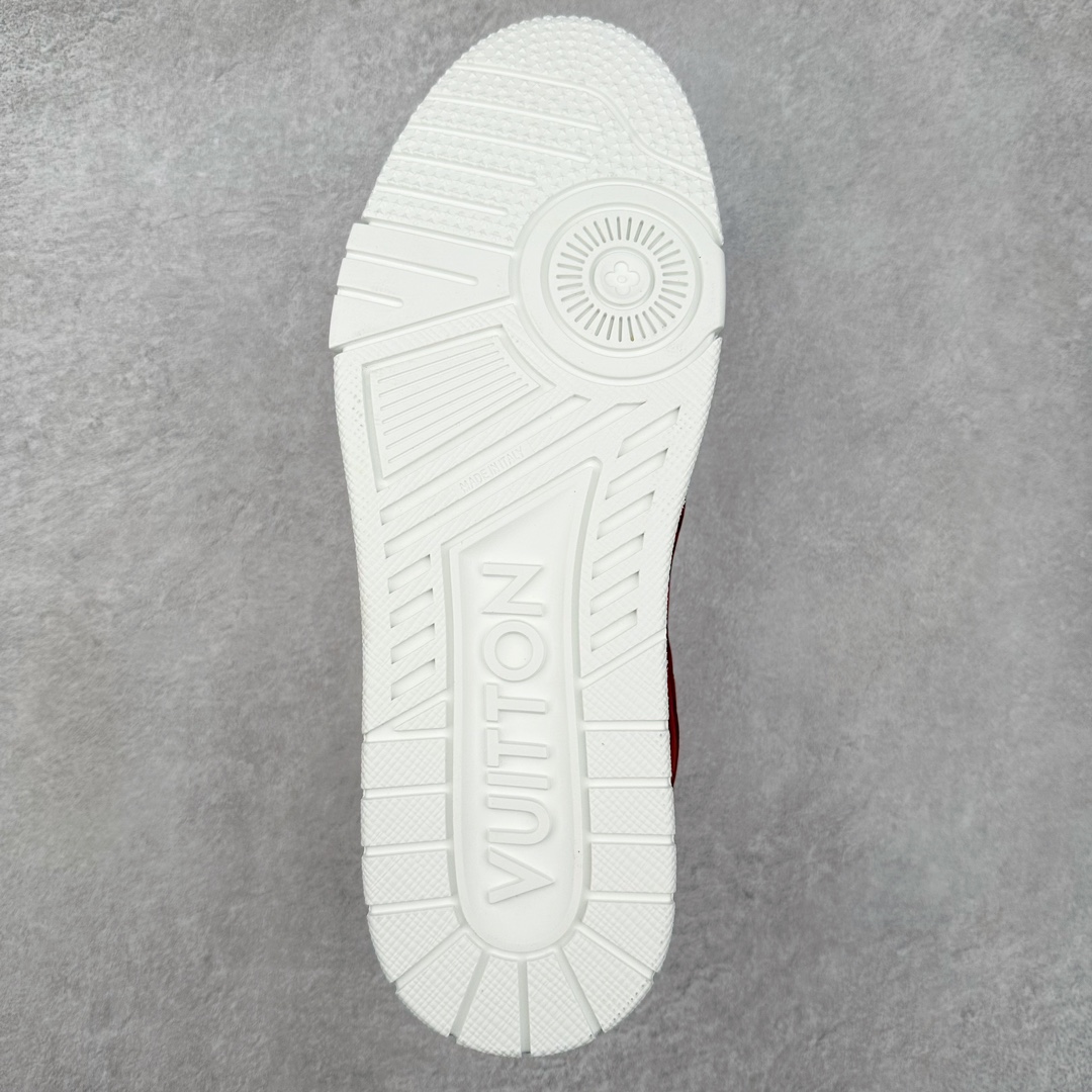 图片[9]-Louis Vuitton Trainer lv时装走秀运动鞋 高尔夫系列 全网最全配色更新最快 最成熟的做工稳定的品控 完美鞋型超高的清洁度 零毛边线头瑕疵 全套原楦原纸版原鞋开模 全网最具灵魂的版型 正确原装黄色鞋盒 正确中底印花 鞋面印花3D高频深度立体 全鞋电脑针车 紧密相连 针距密度一致 环保乳胶注塑鞋垫 厚度脚感还原原版 皮面裁剪部位 统一油边封口工艺 原装橡胶大底含胶量大底组合零偏差 专柜全套包装 防尘袋 说明书 质保卡 男女鞋 尺码：35 36 37 38 39 40 41 42 43 44 45-选品中心