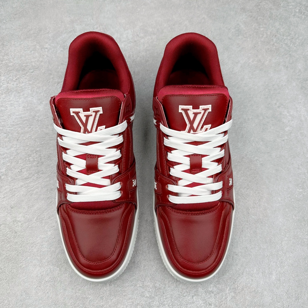 图片[2]-Louis Vuitton Trainer lv时装走秀运动鞋 高尔夫系列 全网最全配色更新最快 最成熟的做工稳定的品控 完美鞋型超高的清洁度 零毛边线头瑕疵 全套原楦原纸版原鞋开模 全网最具灵魂的版型 正确原装黄色鞋盒 正确中底印花 鞋面印花3D高频深度立体 全鞋电脑针车 紧密相连 针距密度一致 环保乳胶注塑鞋垫 厚度脚感还原原版 皮面裁剪部位 统一油边封口工艺 原装橡胶大底含胶量大底组合零偏差 专柜全套包装 防尘袋 说明书 质保卡 男女鞋 尺码：35 36 37 38 39 40 41 42 43 44 45-选品中心