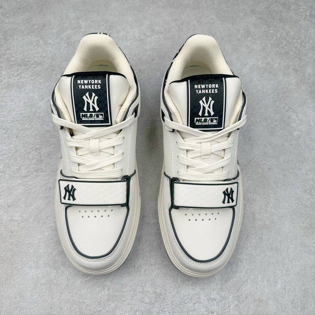 图片[2]-＃DT MLB Chunky Liner Basic 复古印花学长鞋系列低帮轻量增高厚底百搭休闲运动慢跑鞋板鞋 Korea韩国联名NY美国榄球纽约洋基队限定 目前可过轻松秒过各类鉴定 能操作的私聊 韩国代购专供 左脚内置NFC感应 区别市面贴纸假芯片 MLB专用菱形双针中底布 重点细节中底布带注胶孔 原厂NFC感应吊牌 支持鉴定 一个两位数 原盒原标 全套原楦原纸板原厂数据开发 中韩文保养标贴 绿色防霉片 平台代购专供 独家一比一RB+MD组合大底 高频后跟小人Logo精准对位立体饱满 正确网布加超迁鞋面 转印中底走线紧密 转印Logo工艺表层防刮不掉色 尺码：35 36 36.5 37.5 38 38.5 39 40 40.5 41 42 42.5 43 44 44.5 45-选品中心