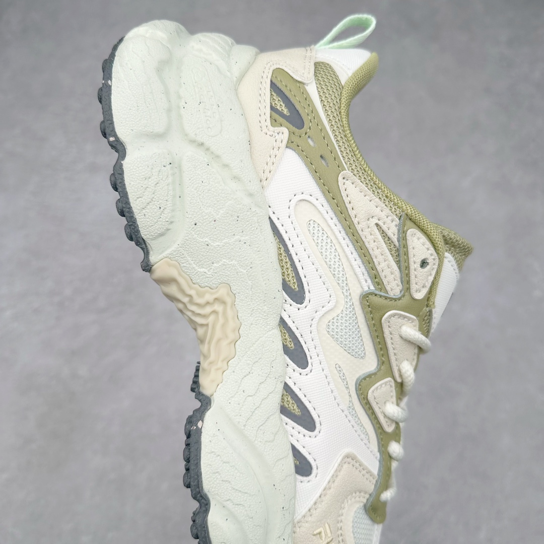 图片[6]-FILA FUSION Fluid 斐乐摩登潮牌防滑耐磨轻便运动鞋 FUSION 系列传承了 FILA 的百年基因，融入年轻运动及潮流文化，成为引领变革、创新突破的一代。以“1+N” 的跨界合作模式重现经典的同时创造经典。带来最出其不意的跨界合作惊喜。同时，FILAFUSION把FILA 的 DNA 融入到定制体验里，你可以随心制造厲于你的产品。FILA FUSION 的鞋家族涵盖了老爹鞋、跑步鞋、网球鞋、季节款。风格复古新潮，满足了时尚人士出行及各类运动的搭配需求，成为当下年轻人筷拥的鞋类品牌之一。FILA FUSION 走进年轻人的世界，通过年轻人运动，街舞，滑板，篮球，展现 FILA FUSION 的潮流态度和年轻文化。FILA FUSION 认为末来属于引领变革、创新突破的年轻一代，让我们一起构成 FILA 未来的蓝图吧！尺码：35.5 36 36.5 37.5 38 38.5 39 40 40.5 41 42 42.5 43 44 44.5 45 45.5-选品中心