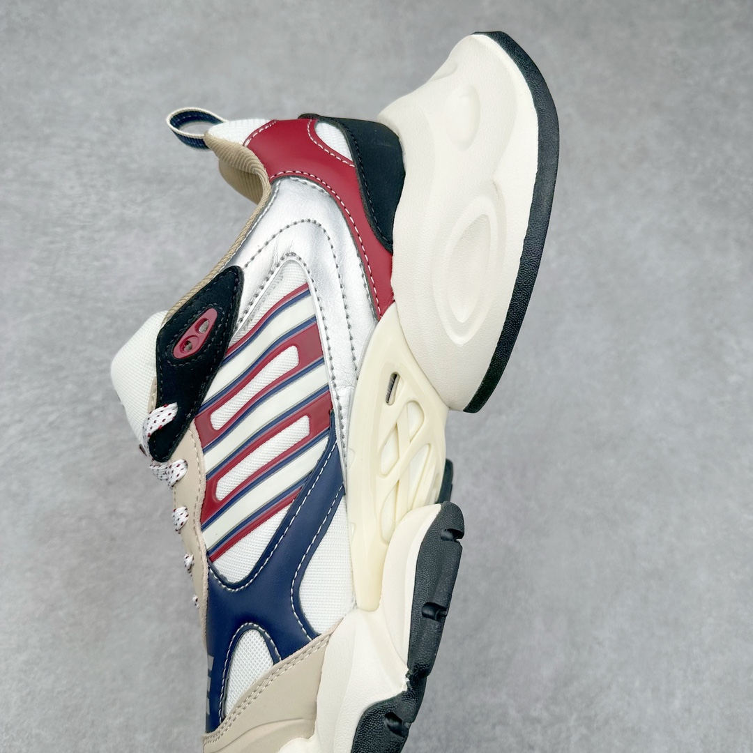 图片[7]-AD XLG Runner Deluxe 跑步者豪华版系列低帮厚底增高老爹风复古缓震休闲运动慢跑鞋 IH0432 自从阿迪达斯和巴黎世家合作后，没少出双方联名的平替。结果根据最新情报，阿迪现在已经把手伸到了巴家爆款3XL的身上，新鞋Xlg Runner Deluxe实物曝光，emm，鞋款整体一眼丁真是巴黎世家Track＋3XL大底的缝合怪版本，要不是鞋侧明晃晃的adidas三道杠Logo，估计各位看了都得蒙。这波不能说是完全复制巴黎世家，但也多少有点借鉴的味道了。新鞋基本就是在阿迪经典\\\”Climacool\\\”鞋款的基础上，升级了Boots大底以及加入了\\\”巴味\\\”设计元素…尺码：35 36 36⅔ 37⅓ 38 38⅔ 39⅓ 40 40⅔ 41⅓ 42 42⅔ 43⅓ 44 44⅔ 45 46-选品中心