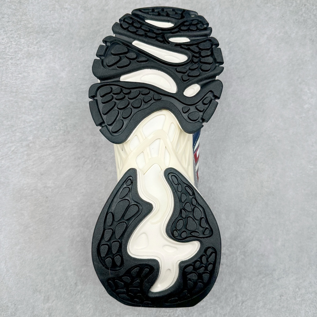 图片[9]-AD XLG Runner Deluxe 跑步者豪华版系列低帮厚底增高老爹风复古缓震休闲运动慢跑鞋 IH0432 自从阿迪达斯和巴黎世家合作后，没少出双方联名的平替。结果根据最新情报，阿迪现在已经把手伸到了巴家爆款3XL的身上，新鞋Xlg Runner Deluxe实物曝光，emm，鞋款整体一眼丁真是巴黎世家Track＋3XL大底的缝合怪版本，要不是鞋侧明晃晃的adidas三道杠Logo，估计各位看了都得蒙。这波不能说是完全复制巴黎世家，但也多少有点借鉴的味道了。新鞋基本就是在阿迪经典\\\”Climacool\\\”鞋款的基础上，升级了Boots大底以及加入了\\\”巴味\\\”设计元素…尺码：35 36 36⅔ 37⅓ 38 38⅔ 39⅓ 40 40⅔ 41⅓ 42 42⅔ 43⅓ 44 44⅔ 45 46-选品中心