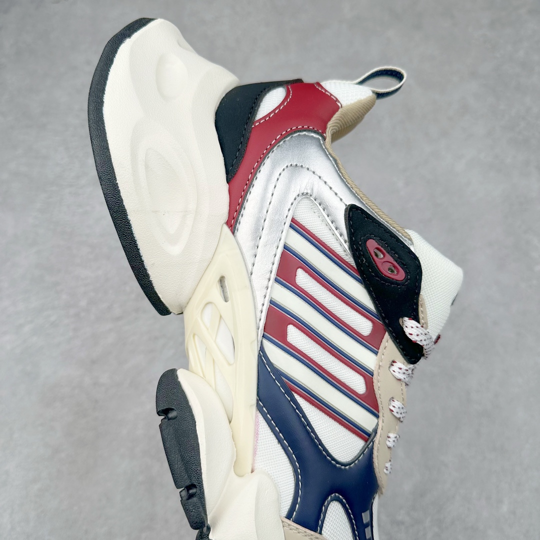 图片[6]-AD XLG Runner Deluxe 跑步者豪华版系列低帮厚底增高老爹风复古缓震休闲运动慢跑鞋 IH0432 自从阿迪达斯和巴黎世家合作后，没少出双方联名的平替。结果根据最新情报，阿迪现在已经把手伸到了巴家爆款3XL的身上，新鞋Xlg Runner Deluxe实物曝光，emm，鞋款整体一眼丁真是巴黎世家Track＋3XL大底的缝合怪版本，要不是鞋侧明晃晃的adidas三道杠Logo，估计各位看了都得蒙。这波不能说是完全复制巴黎世家，但也多少有点借鉴的味道了。新鞋基本就是在阿迪经典\\\”Climacool\\\”鞋款的基础上，升级了Boots大底以及加入了\\\”巴味\\\”设计元素…尺码：35 36 36⅔ 37⅓ 38 38⅔ 39⅓ 40 40⅔ 41⅓ 42 42⅔ 43⅓ 44 44⅔ 45 46-选品中心